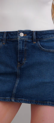 MEDIUM WASH