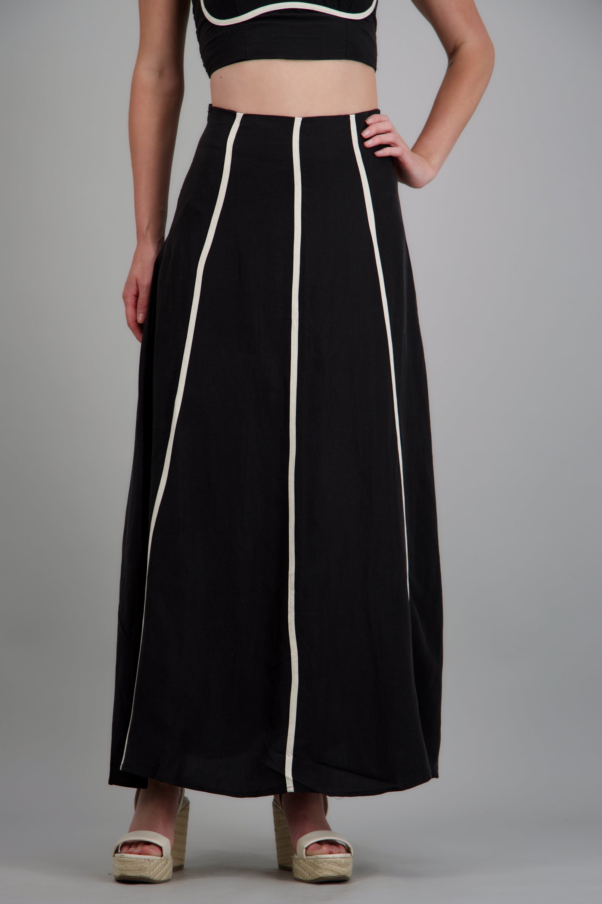 Falda maxi detalle contraste NEGRO