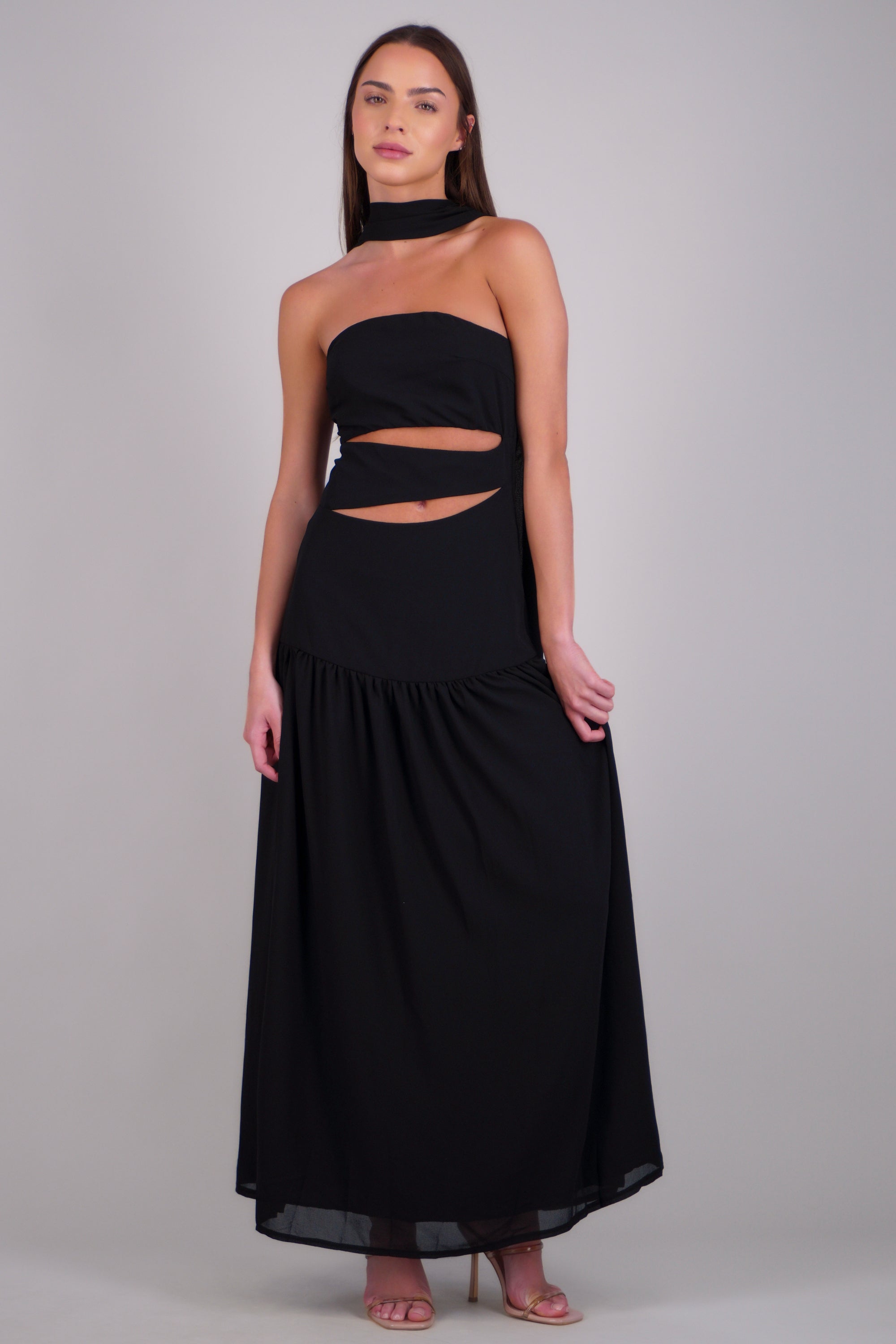 Vestido midi strapples detalle cut out NEGRO