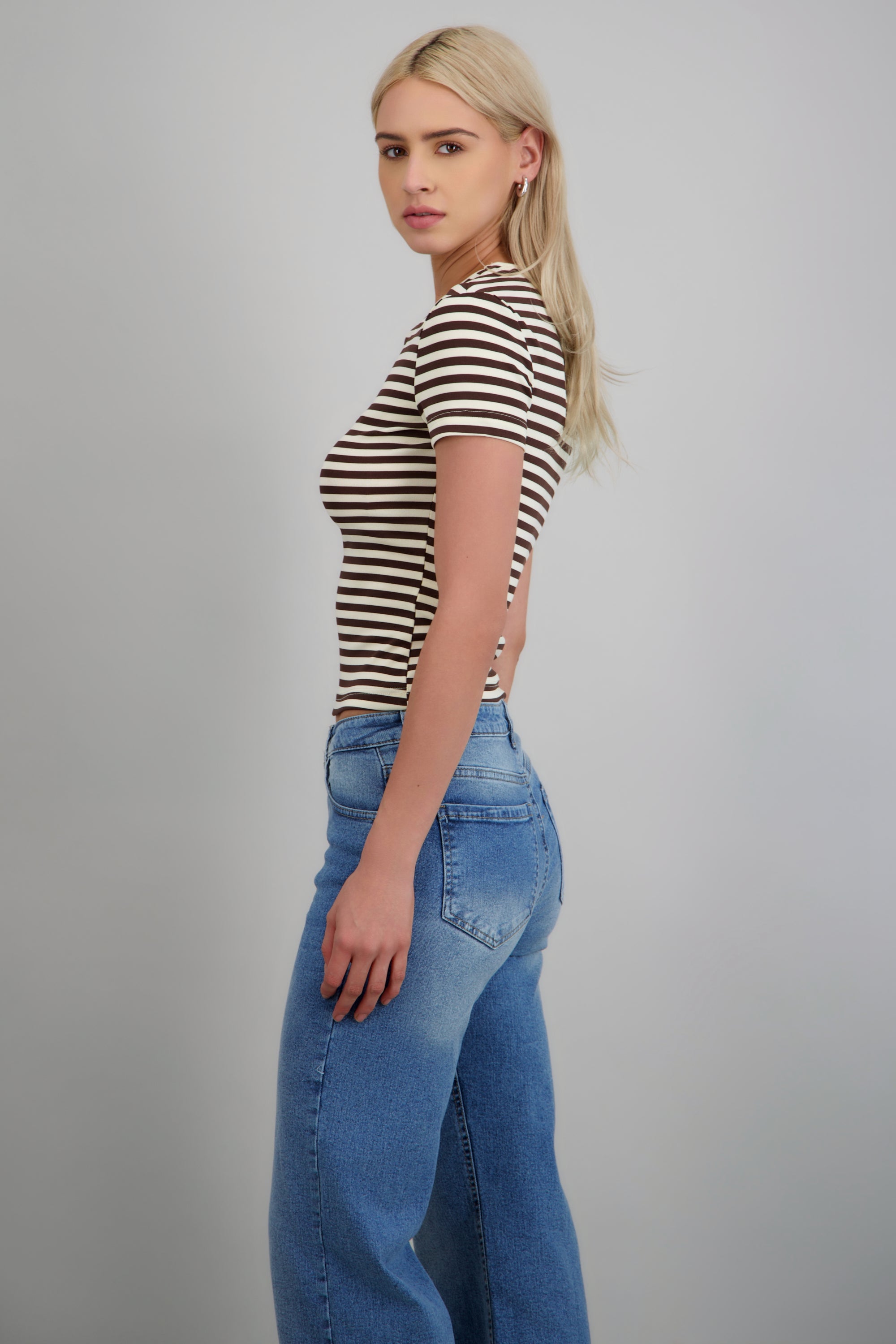 Playera fit slim rayas CHOCOLATE