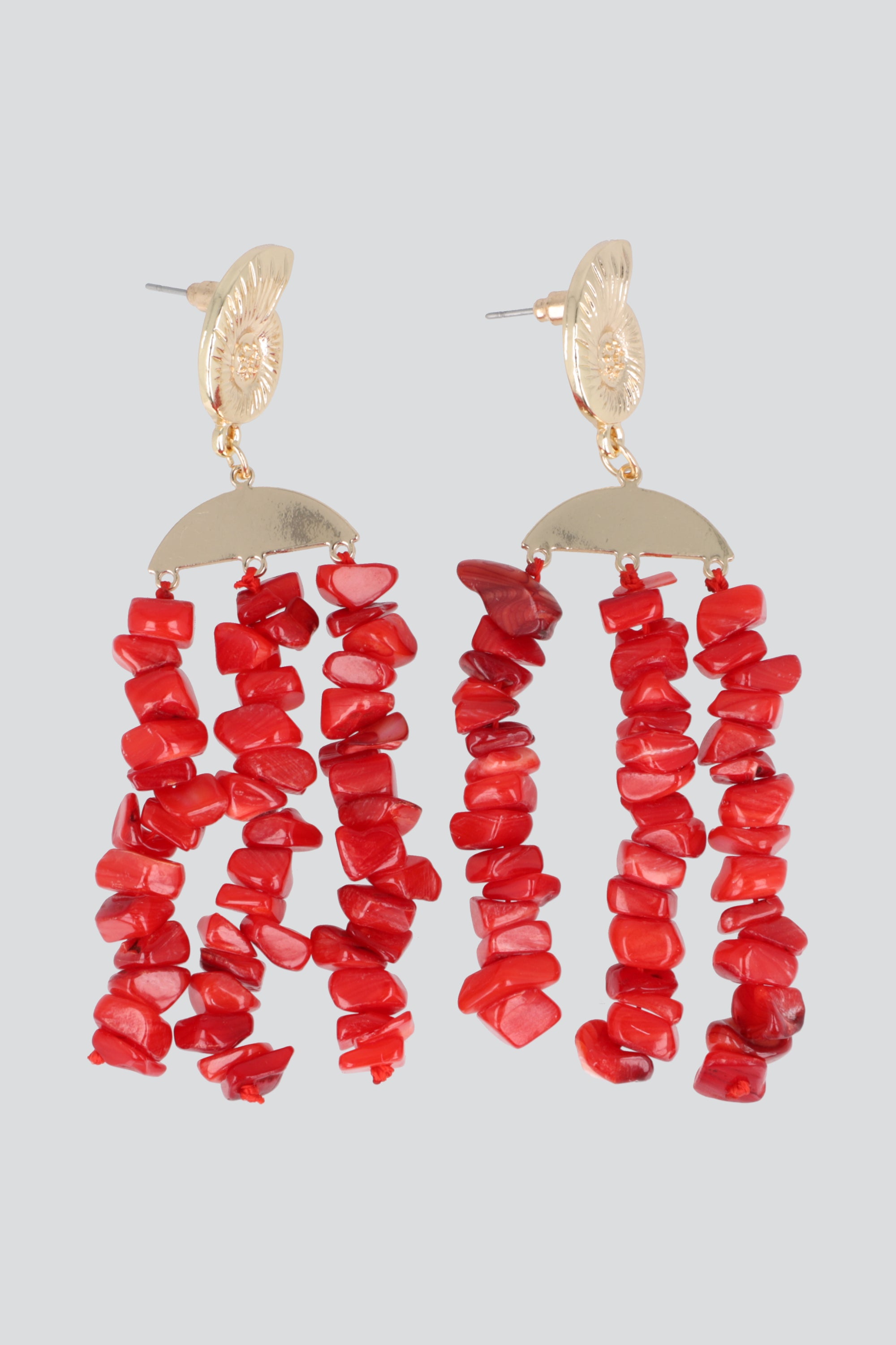 ARETES CONCHA TIRAS CORAL ORO