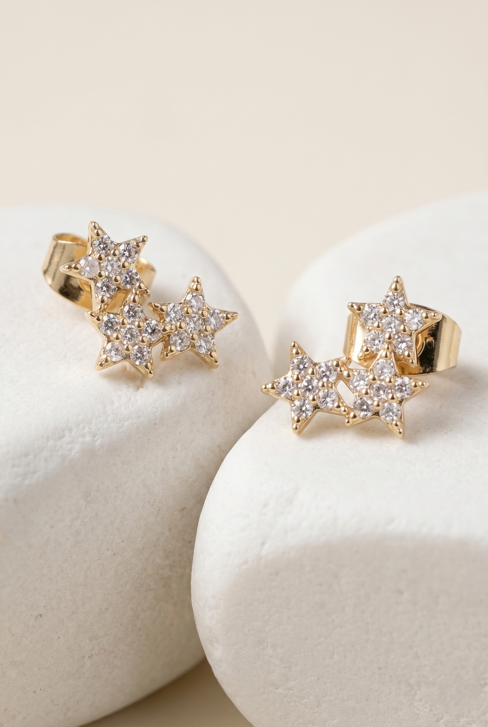 ARRACADAS TRIPLE ESTRELLITA BRILLOS PQ ORO
