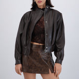 Chamarra bomber corta pliegues