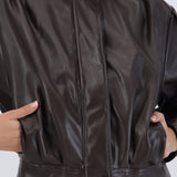 Chamarra bomber corta pliegues