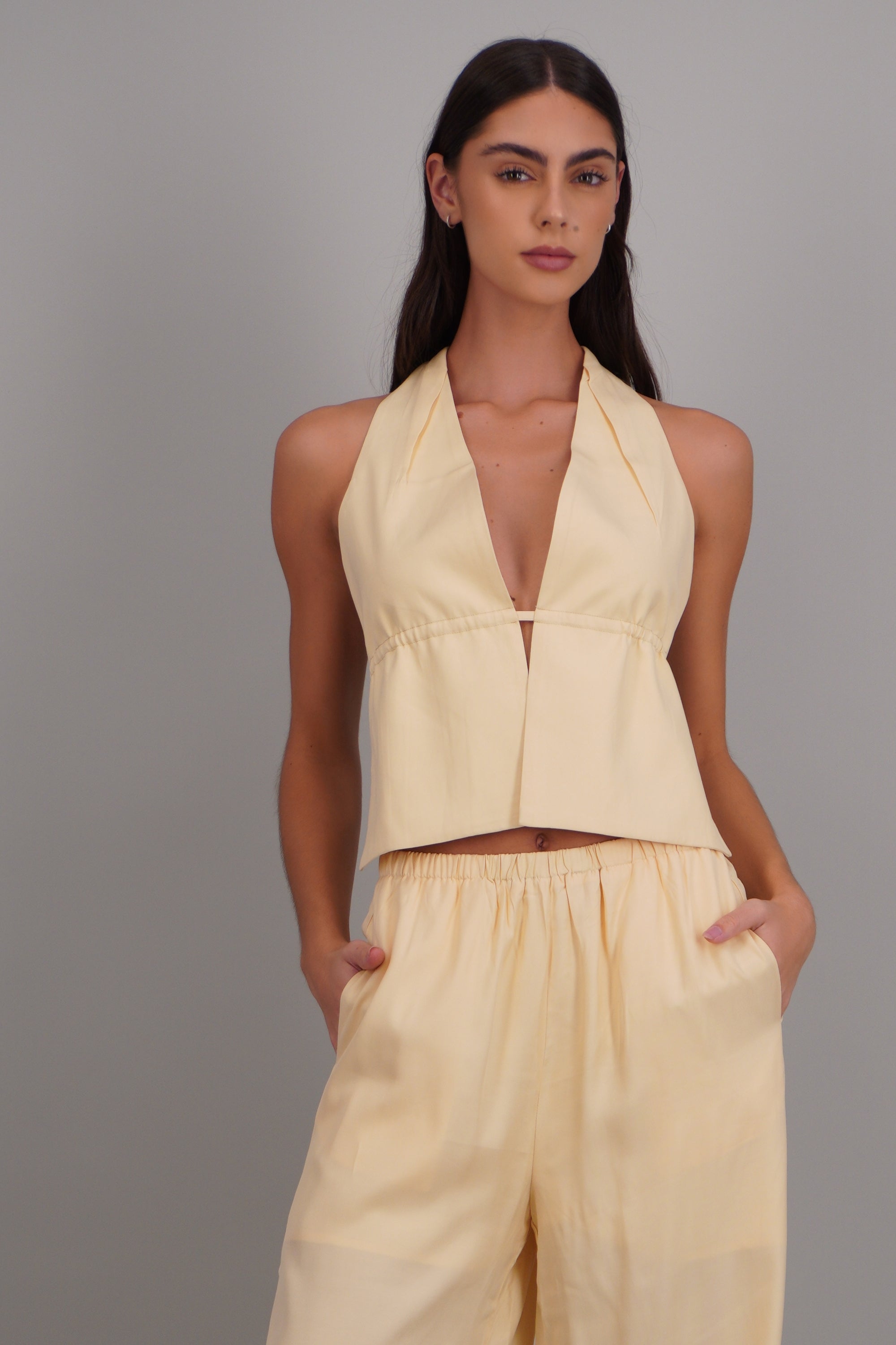 Top halter escote v AMARILLO