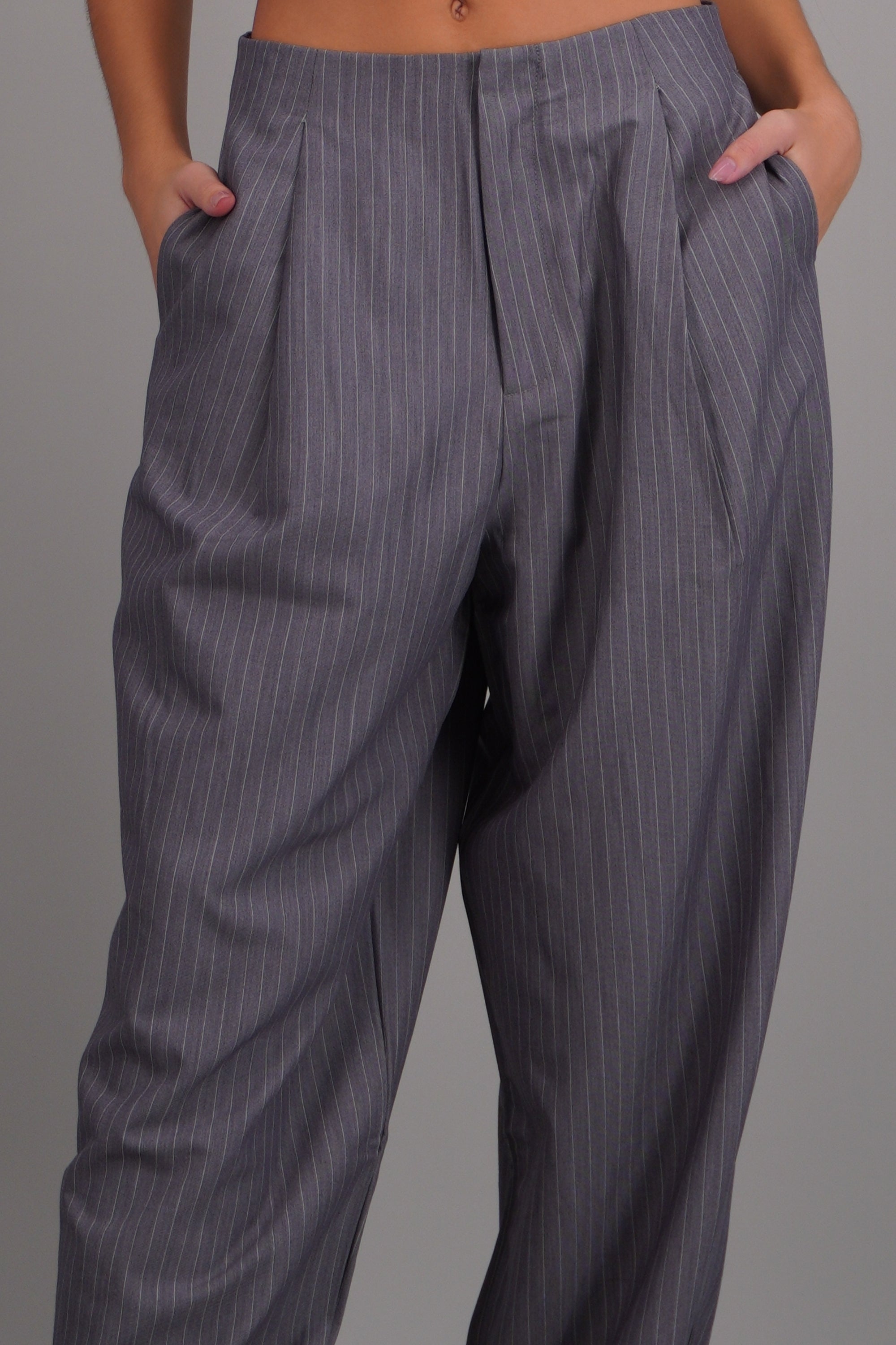 Pantalon globo de vestir rayas GRIS