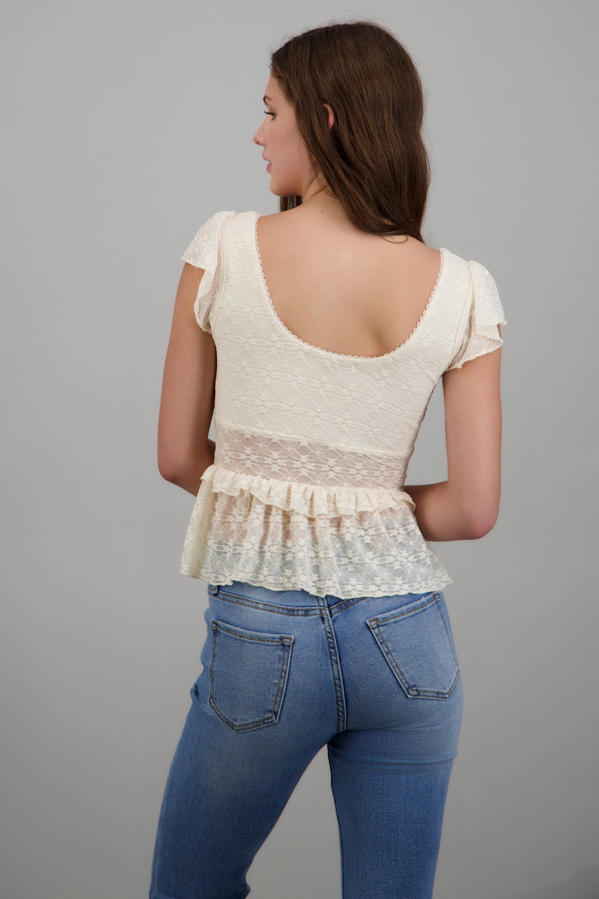 Blusa encaje forrado copas CREMA