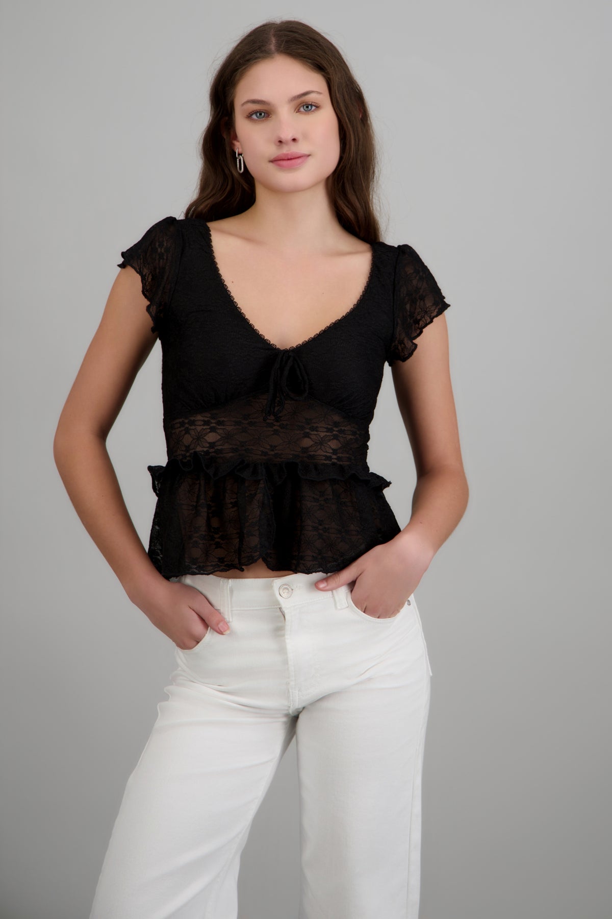 Blusa encaje forrado copas NEGRO