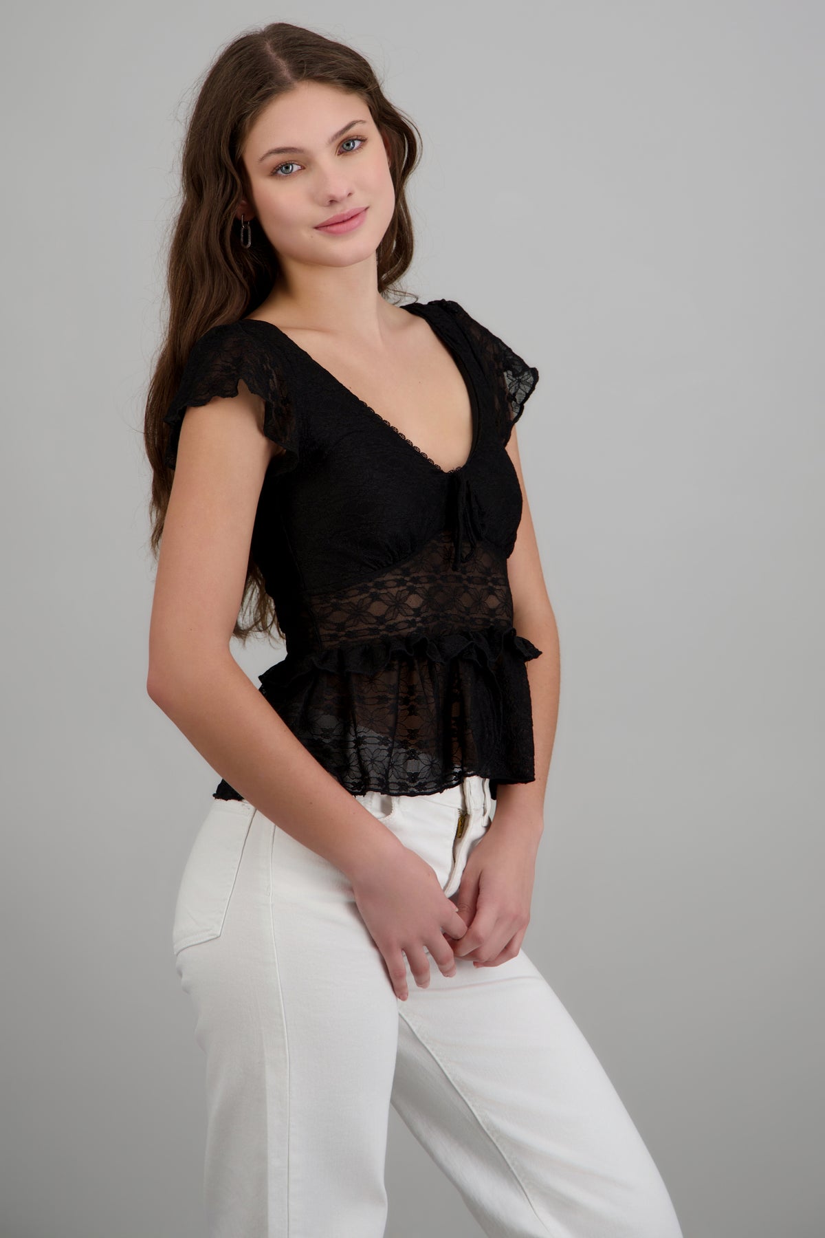 Blusa encaje forrado copas NEGRO