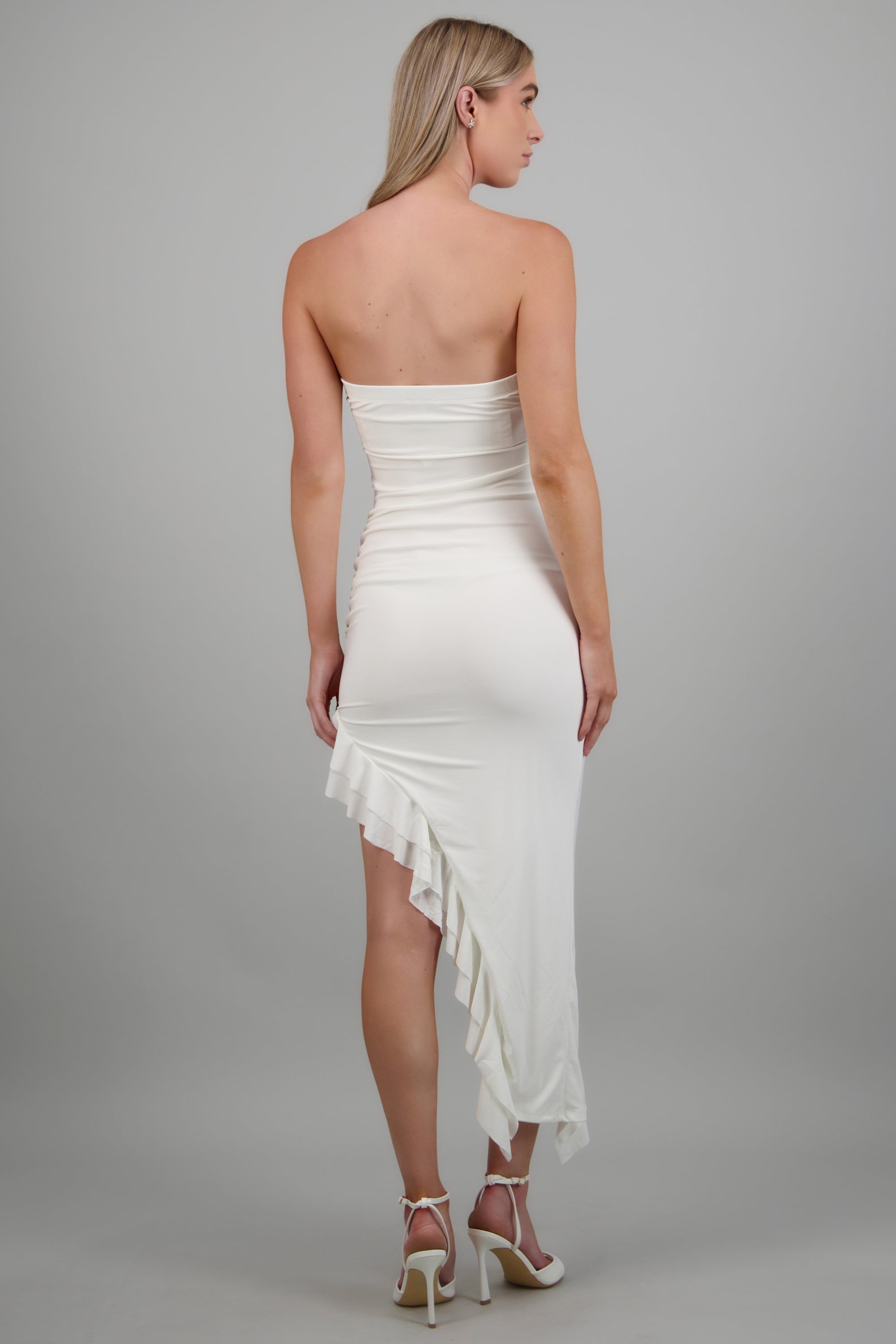 Vestido strapless midi detalle ruffles BLANCO