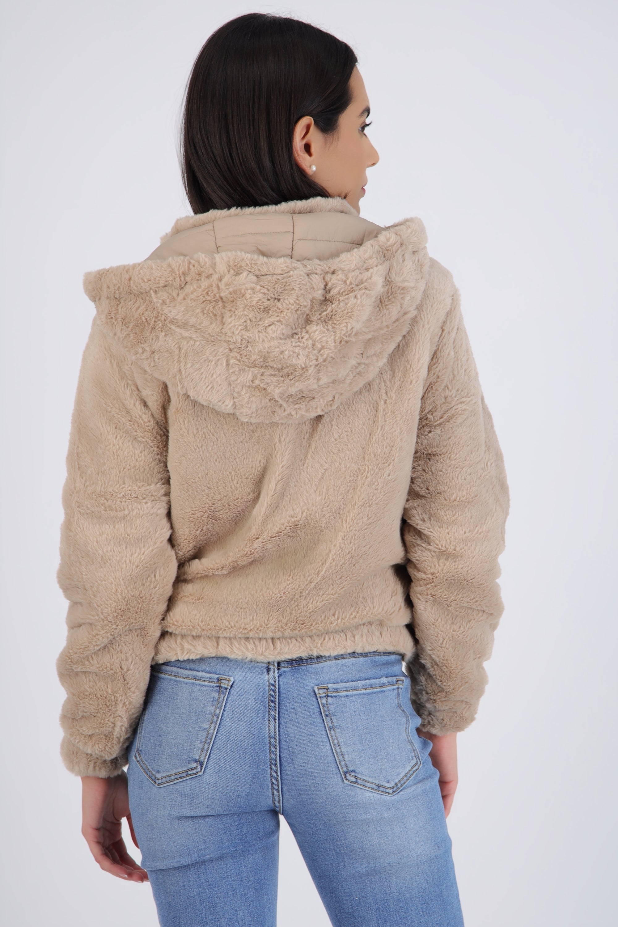 Chamarra crop reversible peluche