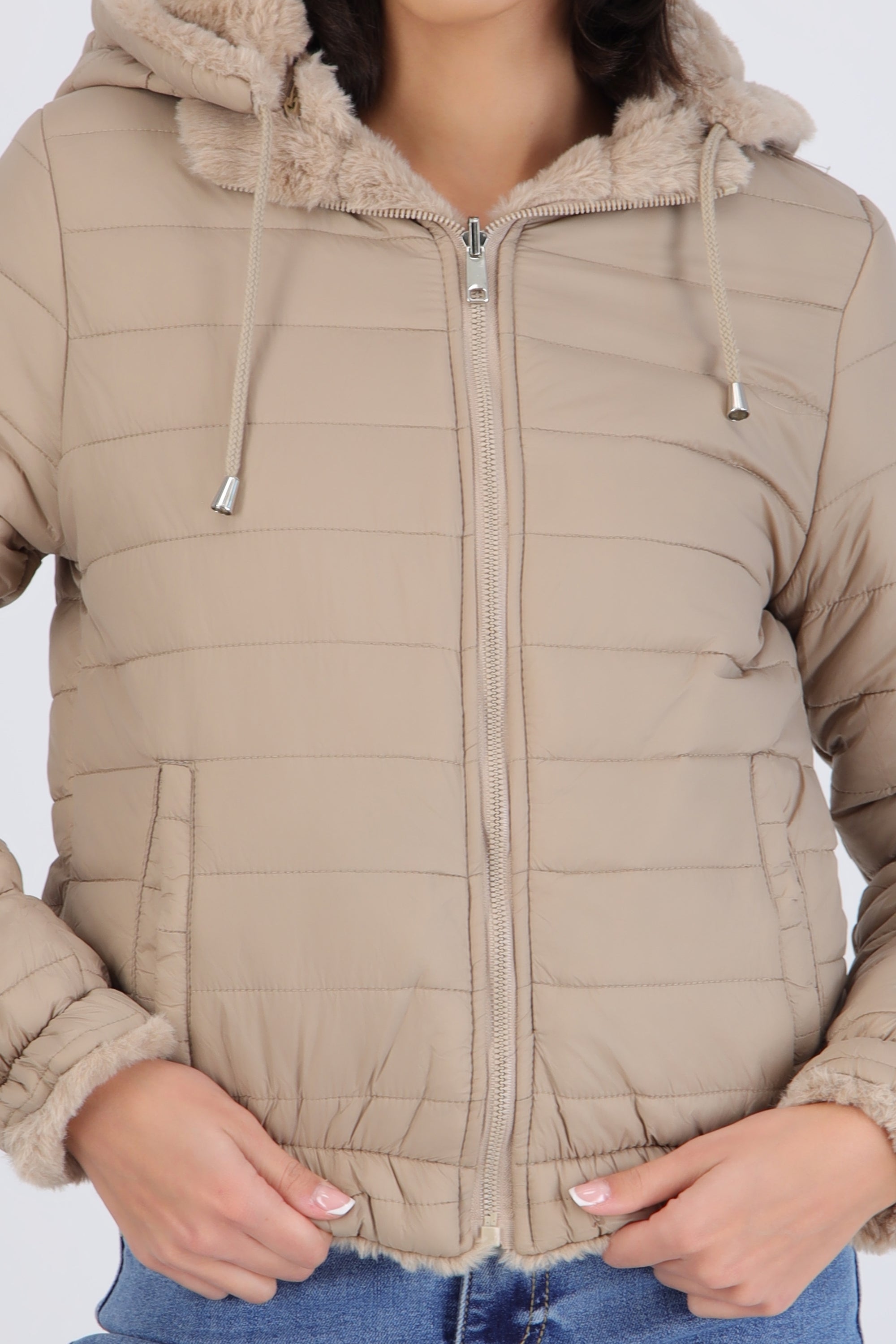 Chamarra crop reversible peluche