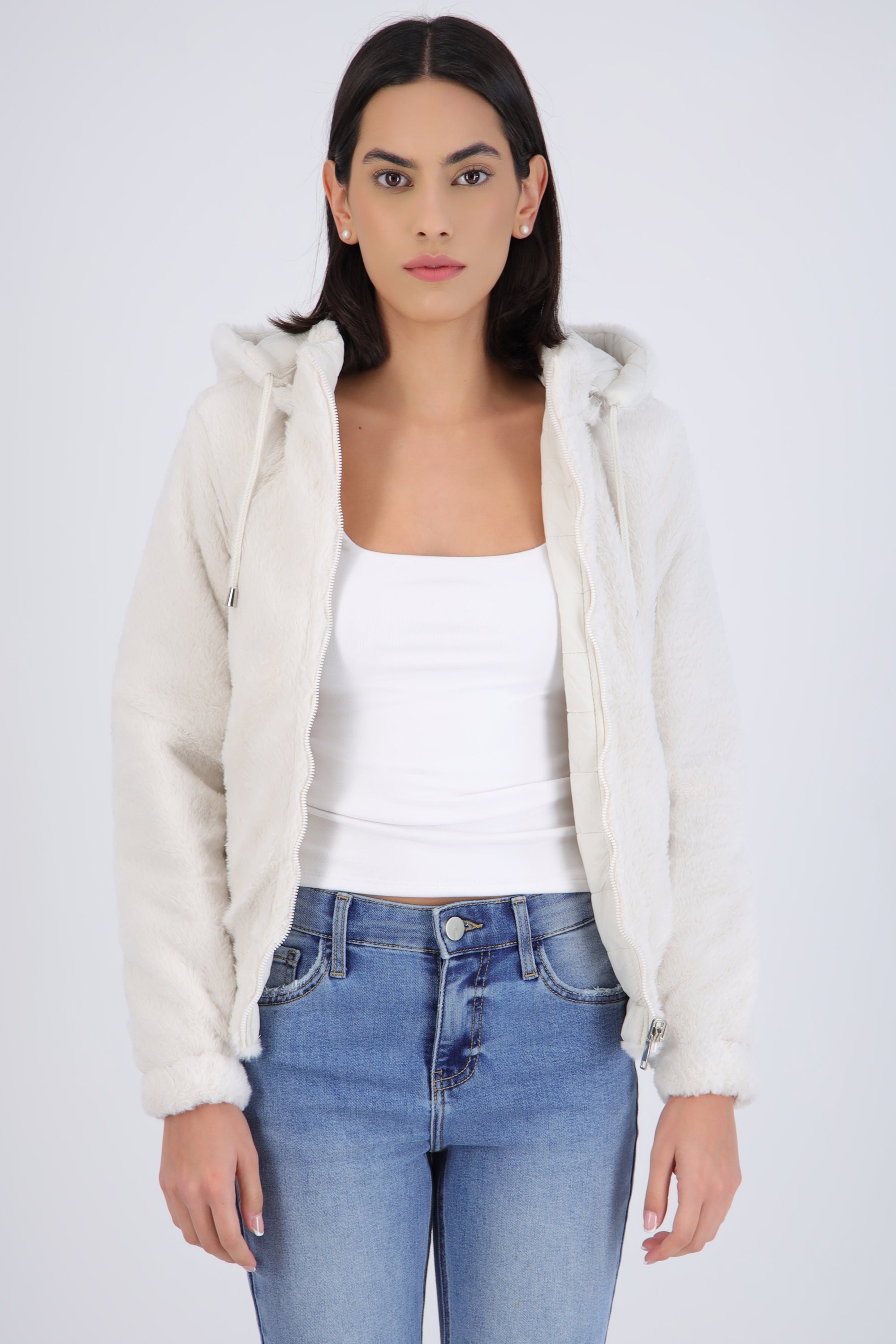 Chamarra crop reversible peluche
