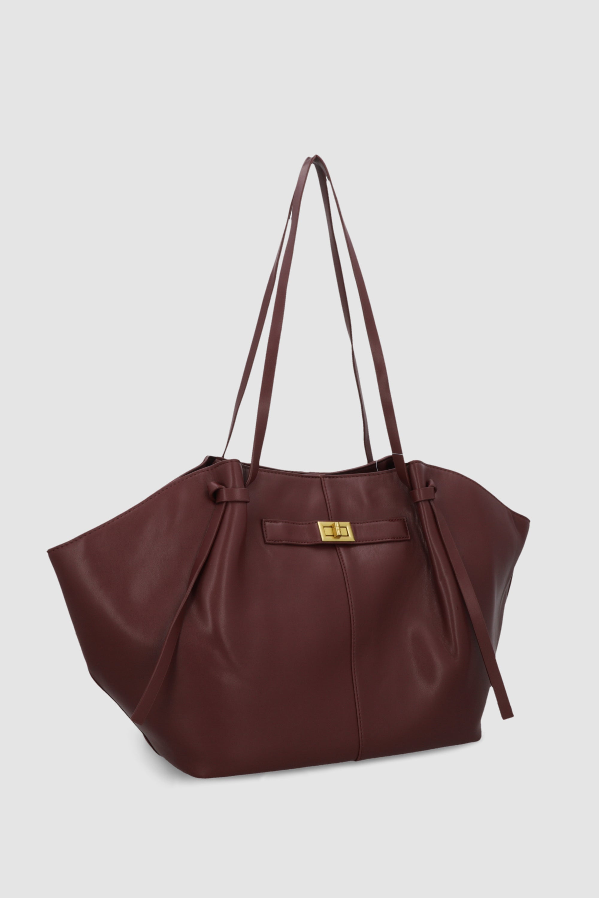 Bolsa triangular forma VINO