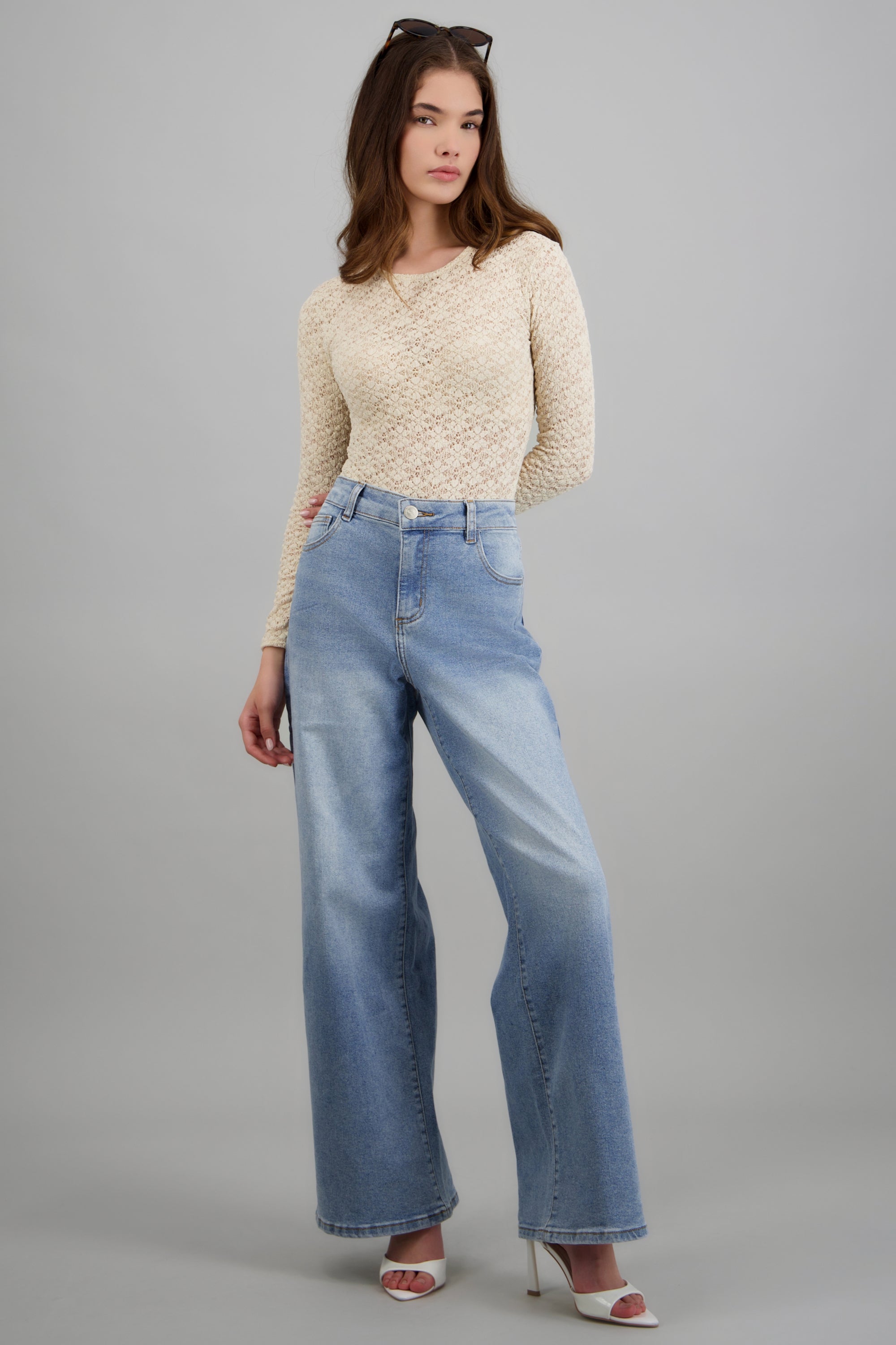 Jeans straight básicos LIGHT WASH
