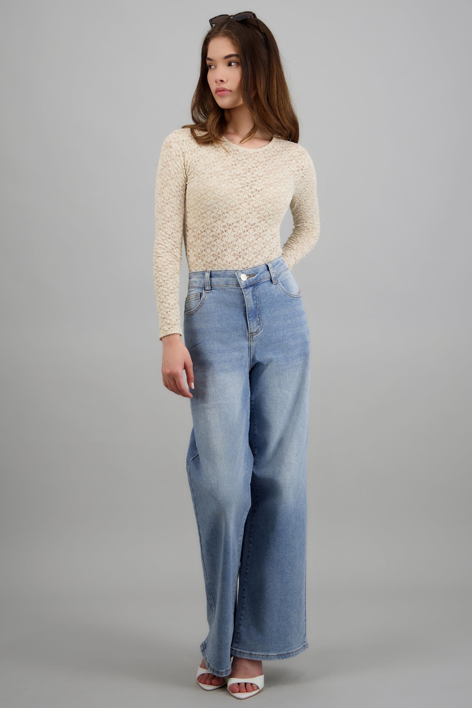 Jeans straight básicos LIGHT WASH