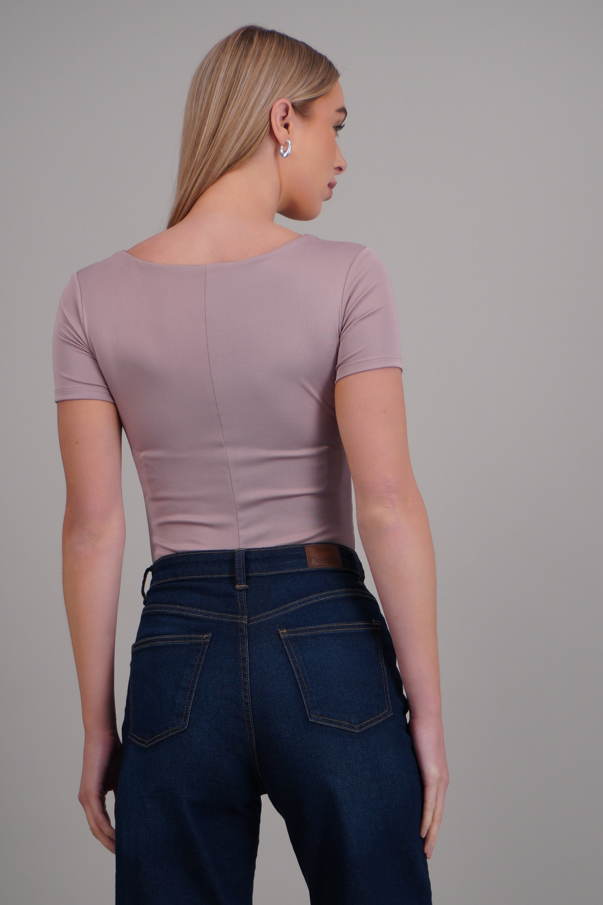 Bodysuit cuello cuadrado manga corta liso LAVANDA