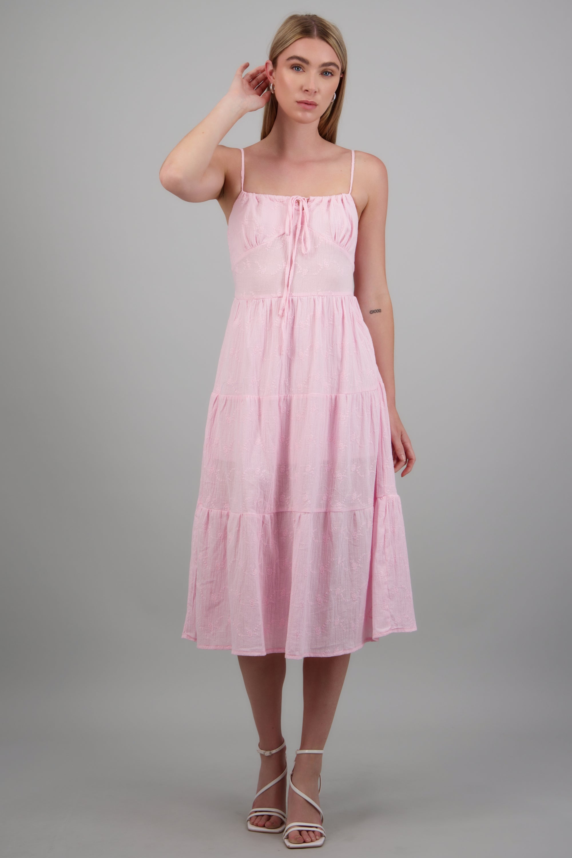 Vestido maxi tirantes detalle textura ROSA PASTEL