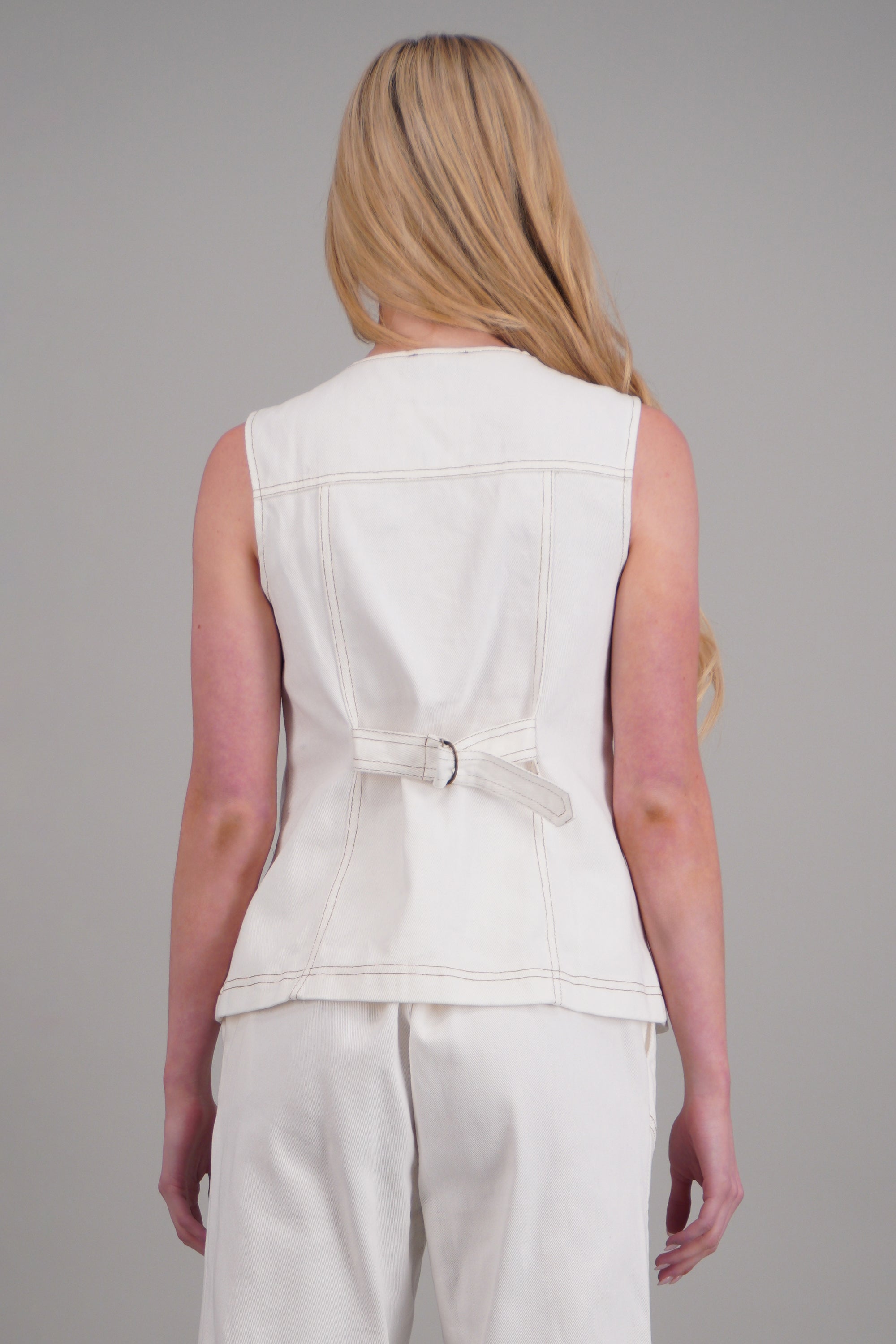 Chaleco denim detalle contraste costuras BLANCO