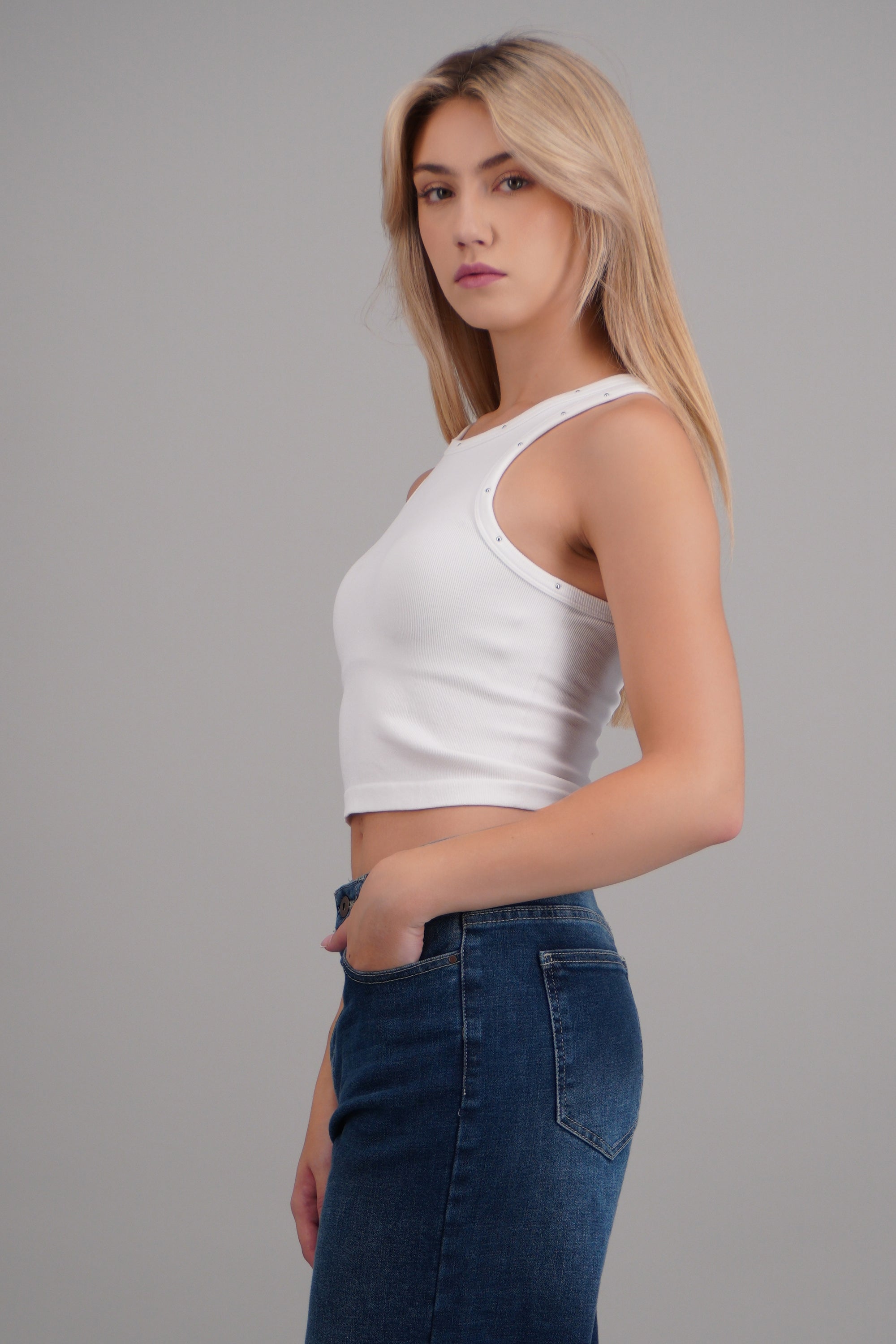 Tank top básica remaches BLANCO