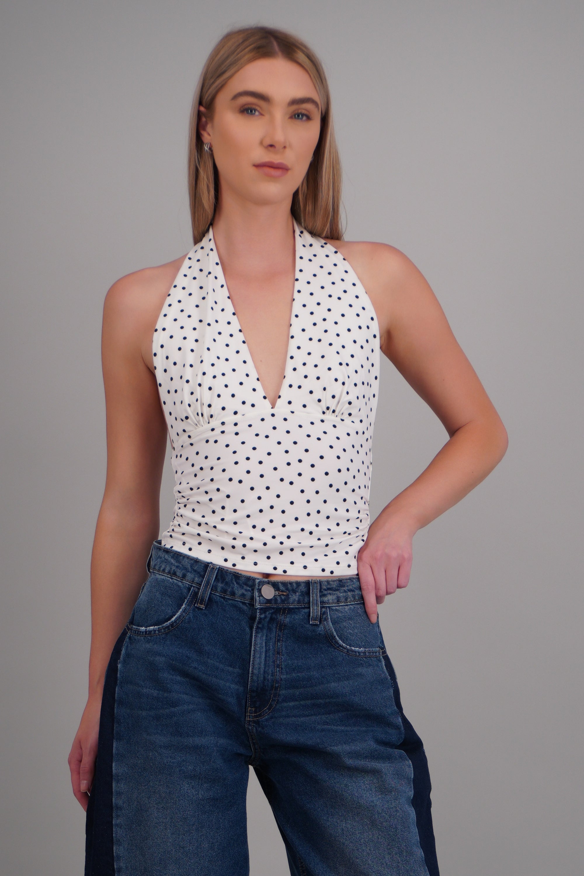 Top escote halter polkadots BLANCO COMBO