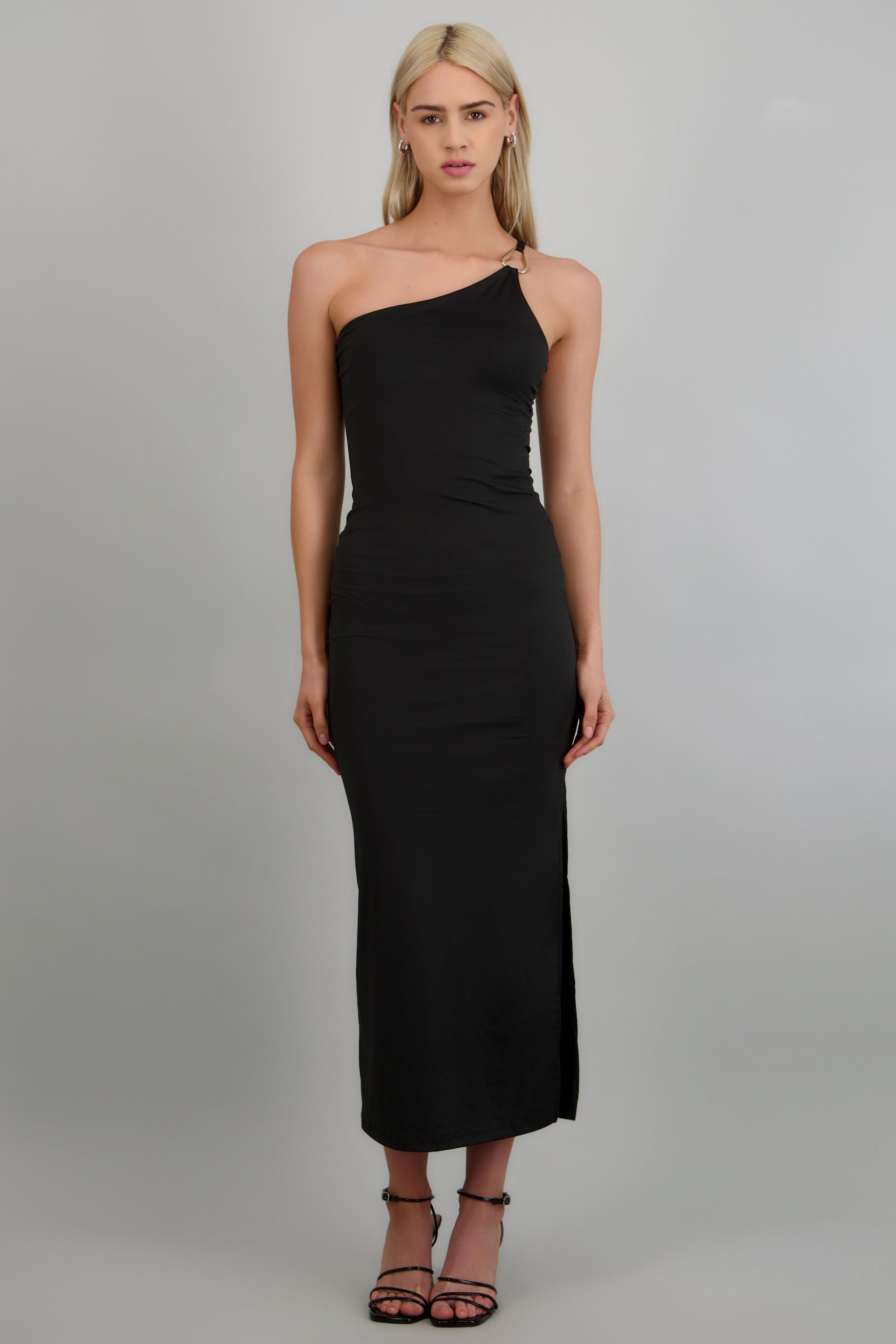 Vestido maxi asimétrico detalle argolla NEGRO