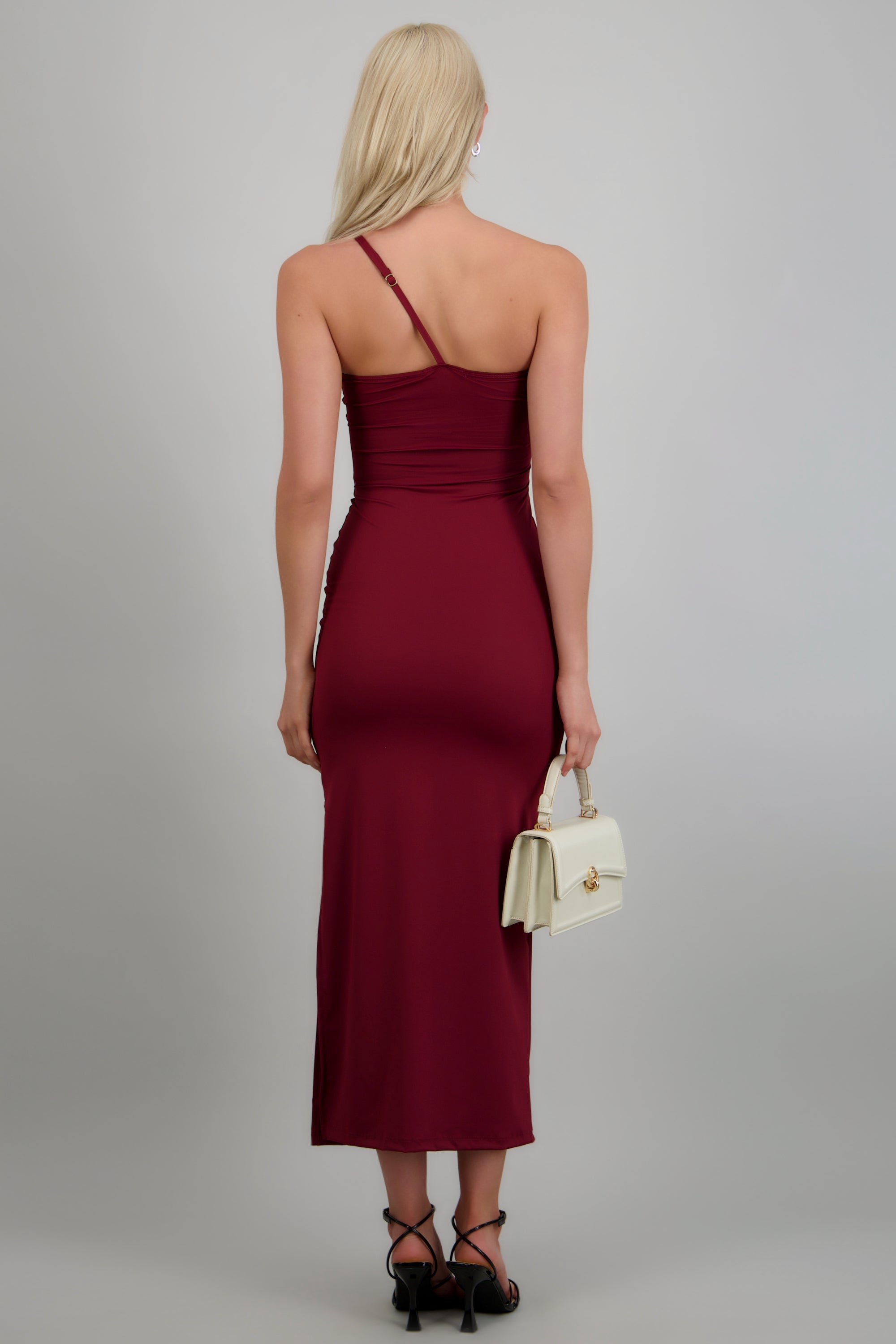 Vestido maxi asimétrico detalle argolla VINO