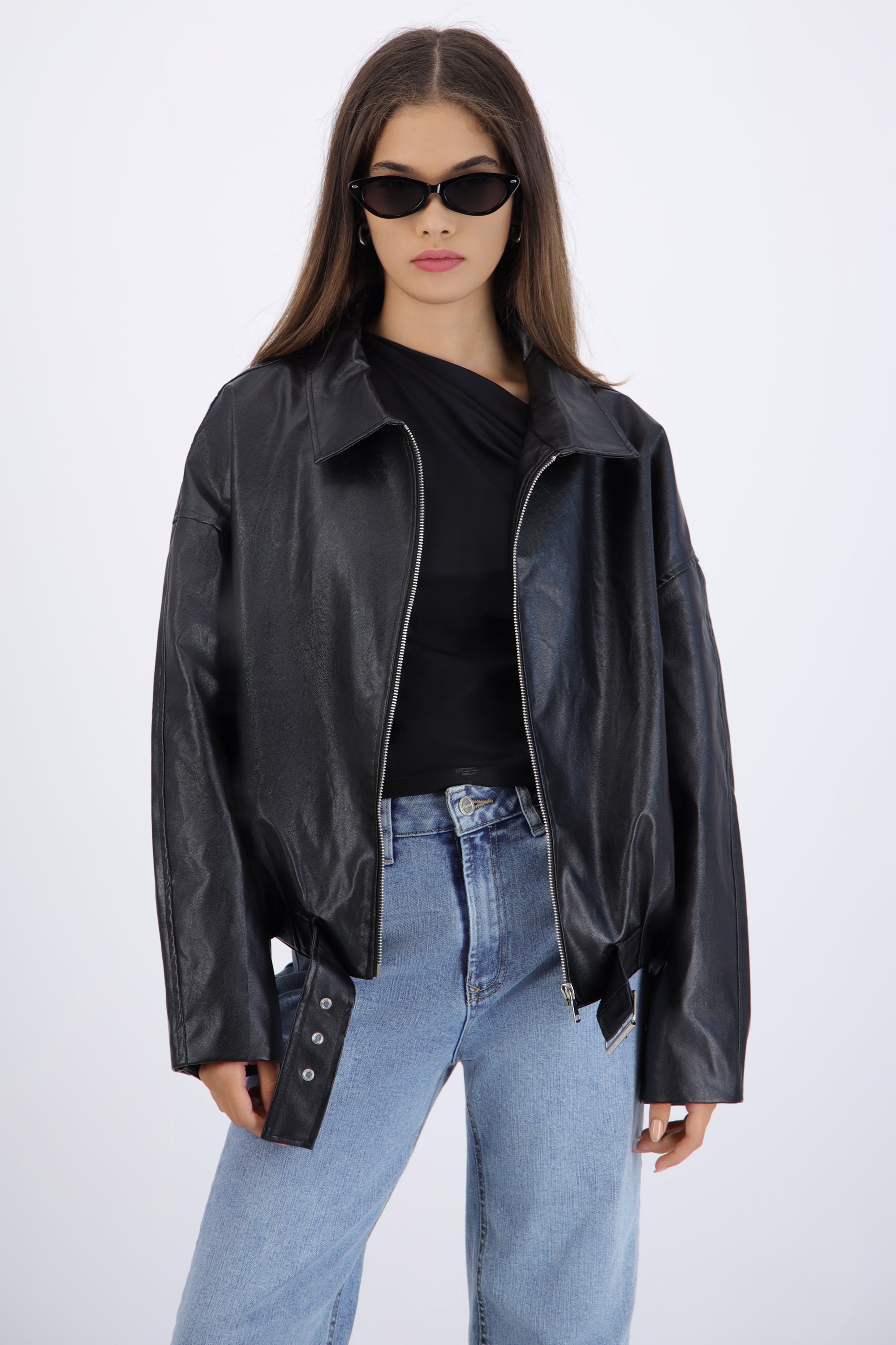 Chamarra pu detalle bomber con cinto