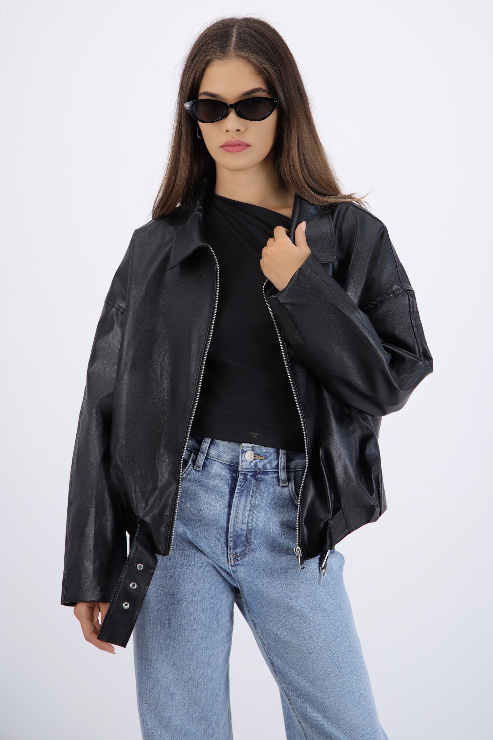 Chamarra pu detalle bomber con cinto