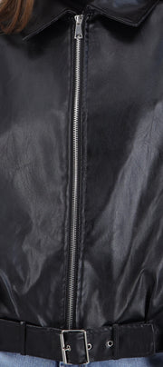 Chamarra pu detalle bomber con cinto