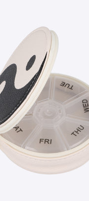 Pastillero funda yin yang