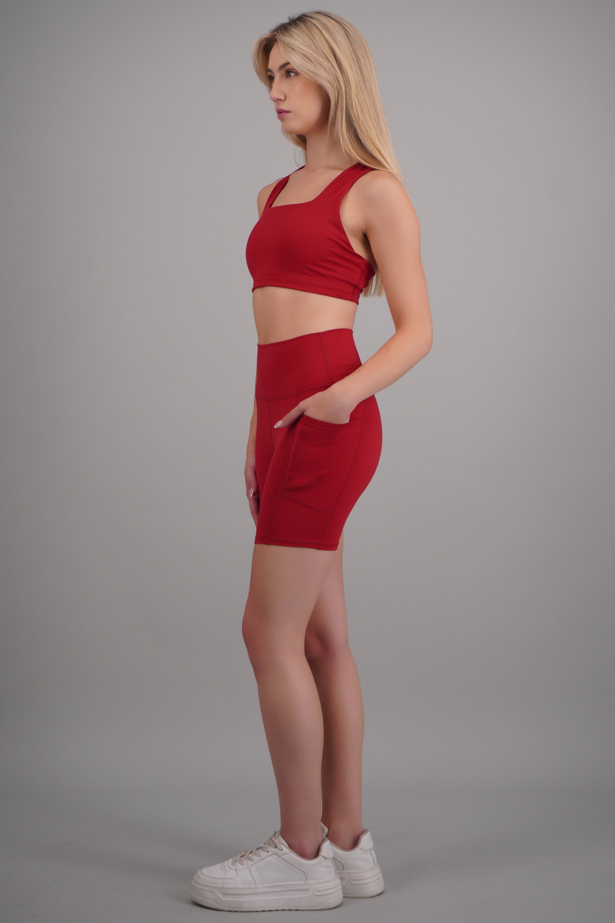 Biker shorts bolsas costados ROJO