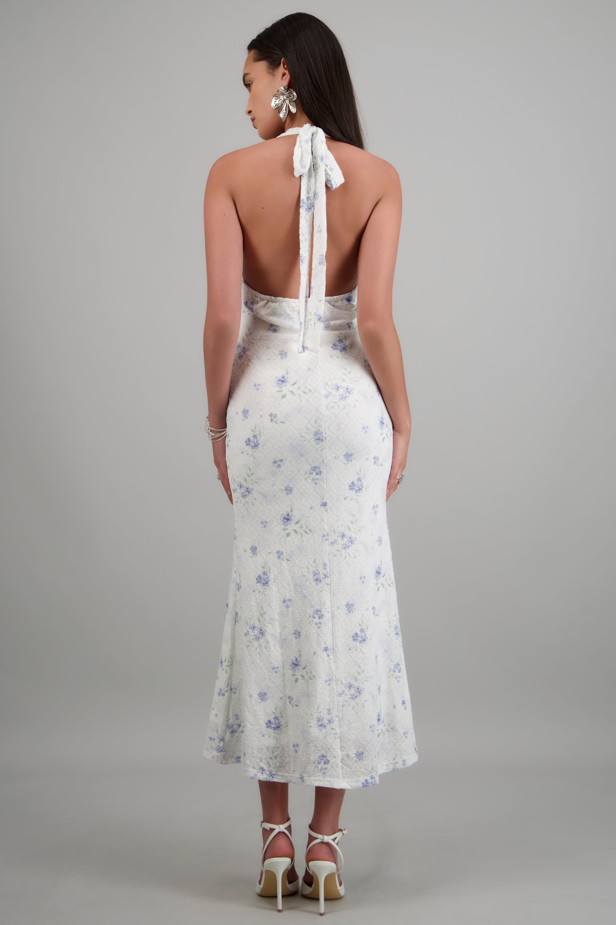 Vestido maxi amarre halter textura flores BLANCO COMBO