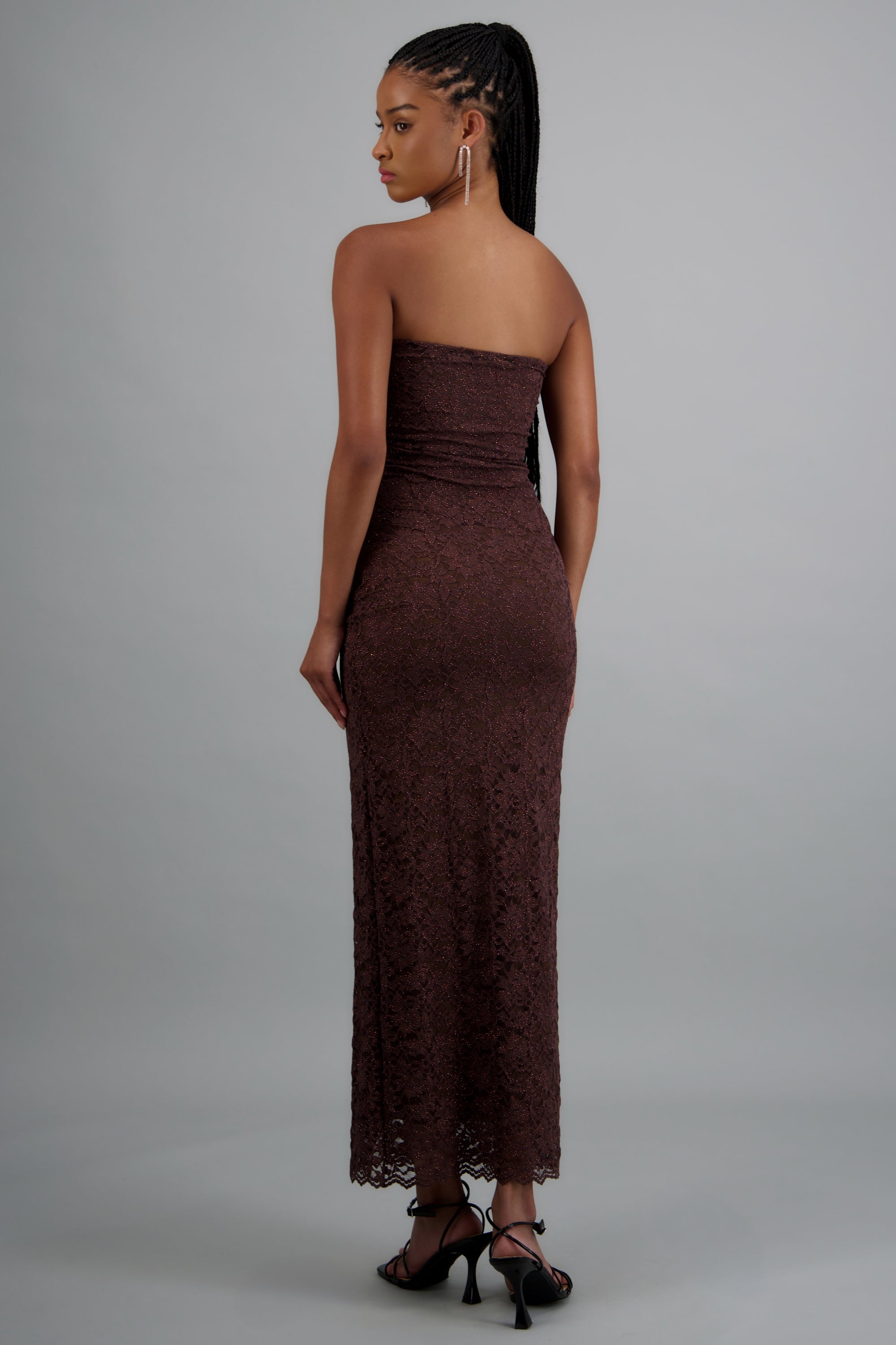 Vestido maxi detalle drapeado encaje brillos CAFE
