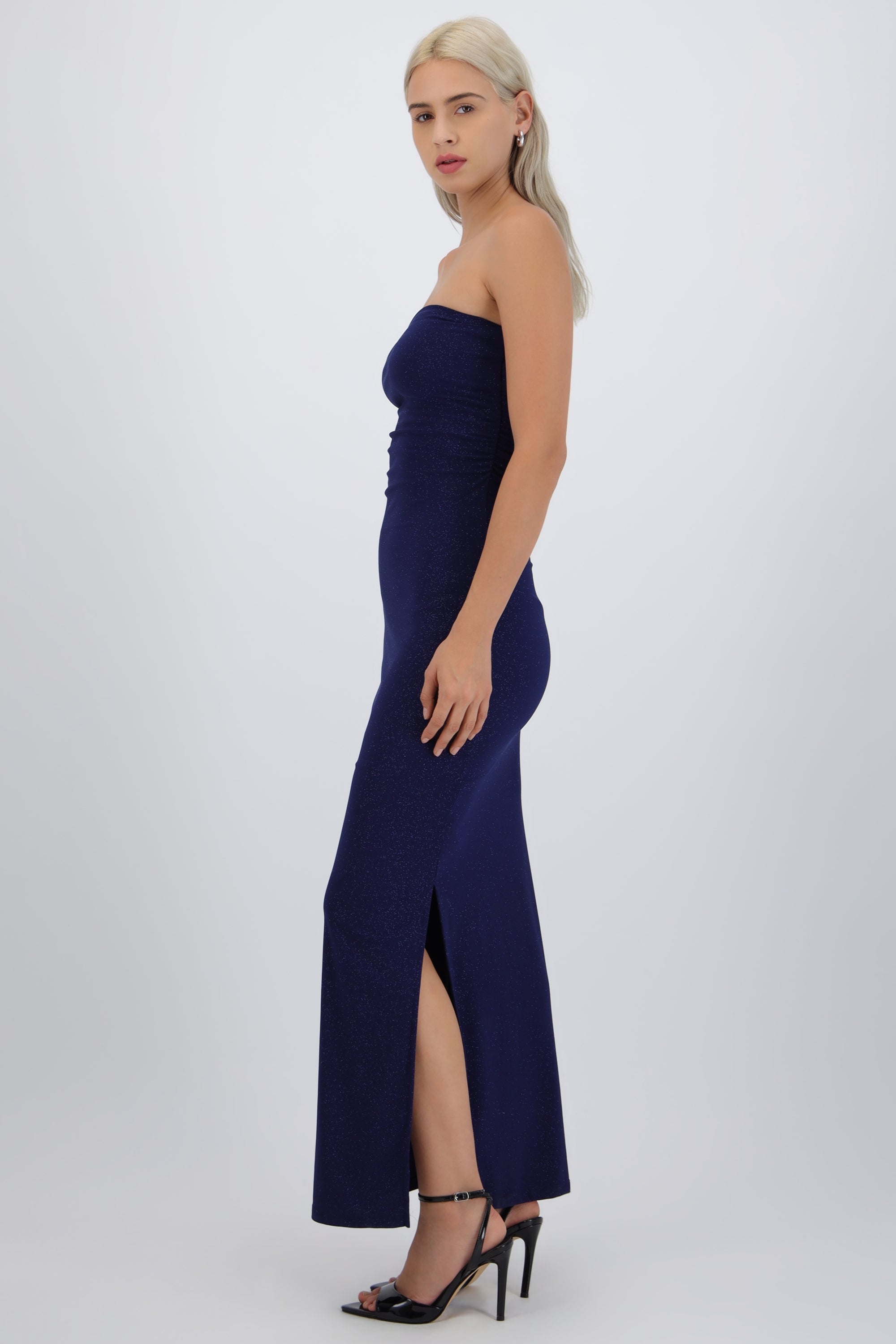 Vestido maxi detalle pliegues brillos