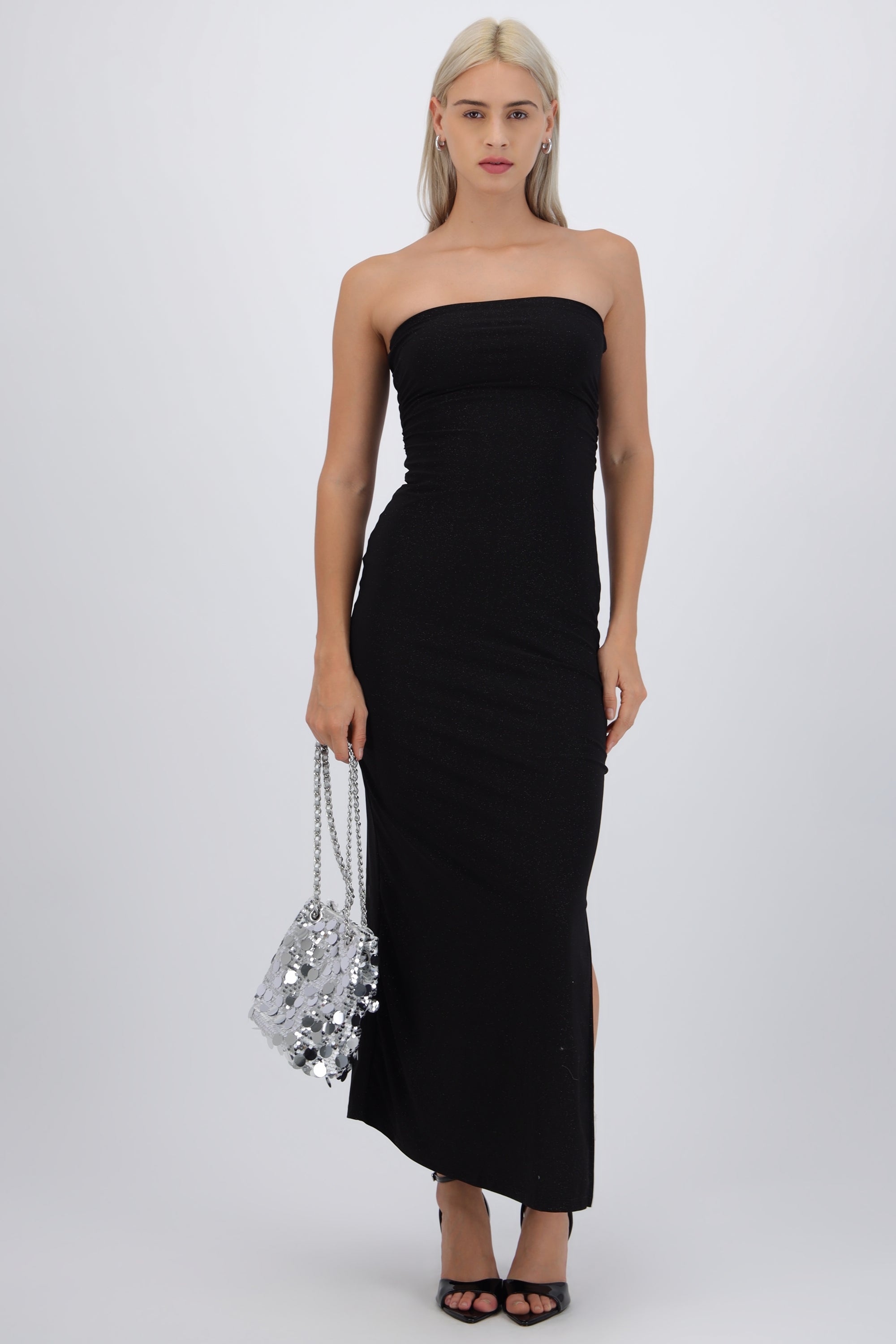 Vestido maxi detalle pliegues brillos