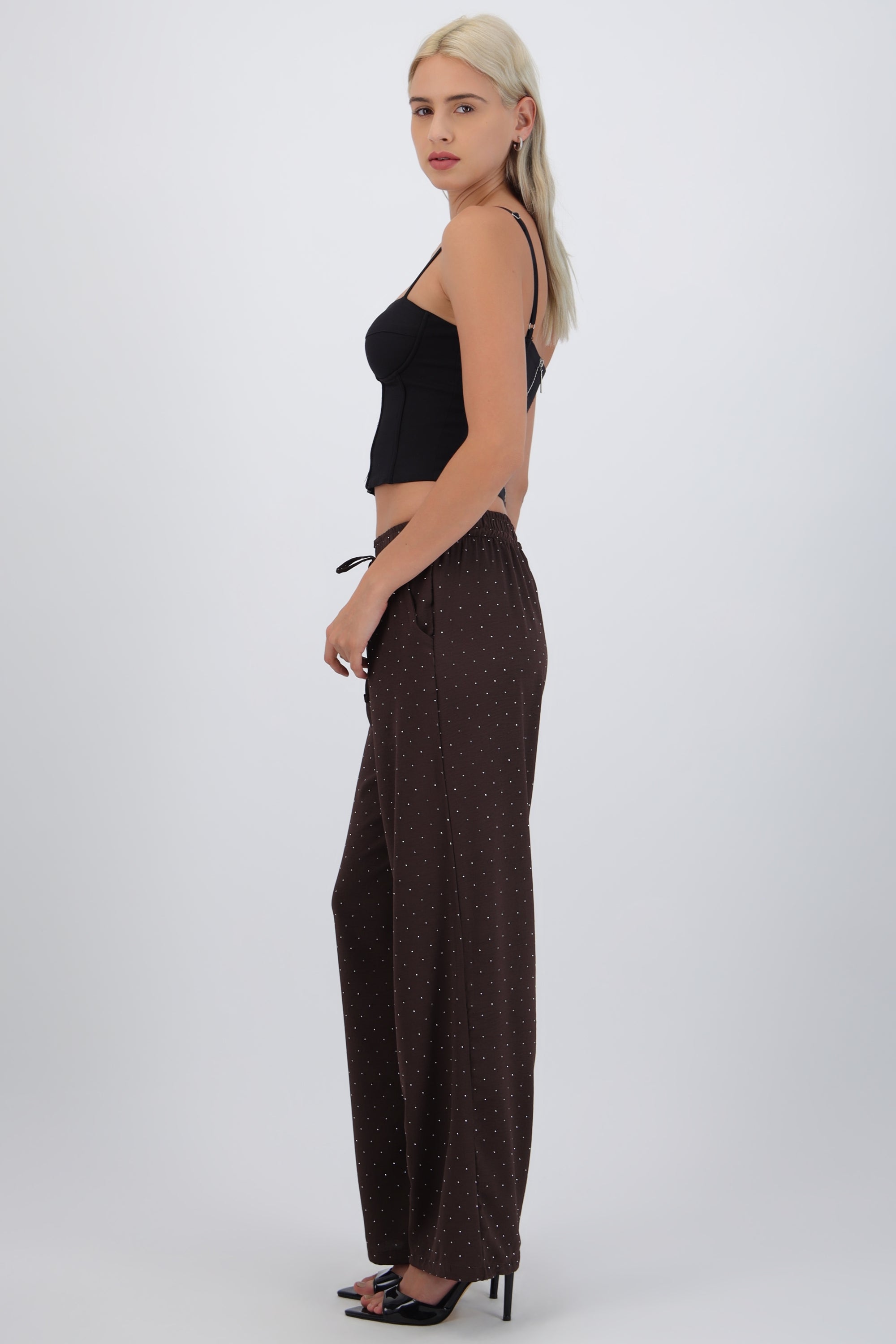 Pantalon ligero detalle brillos
