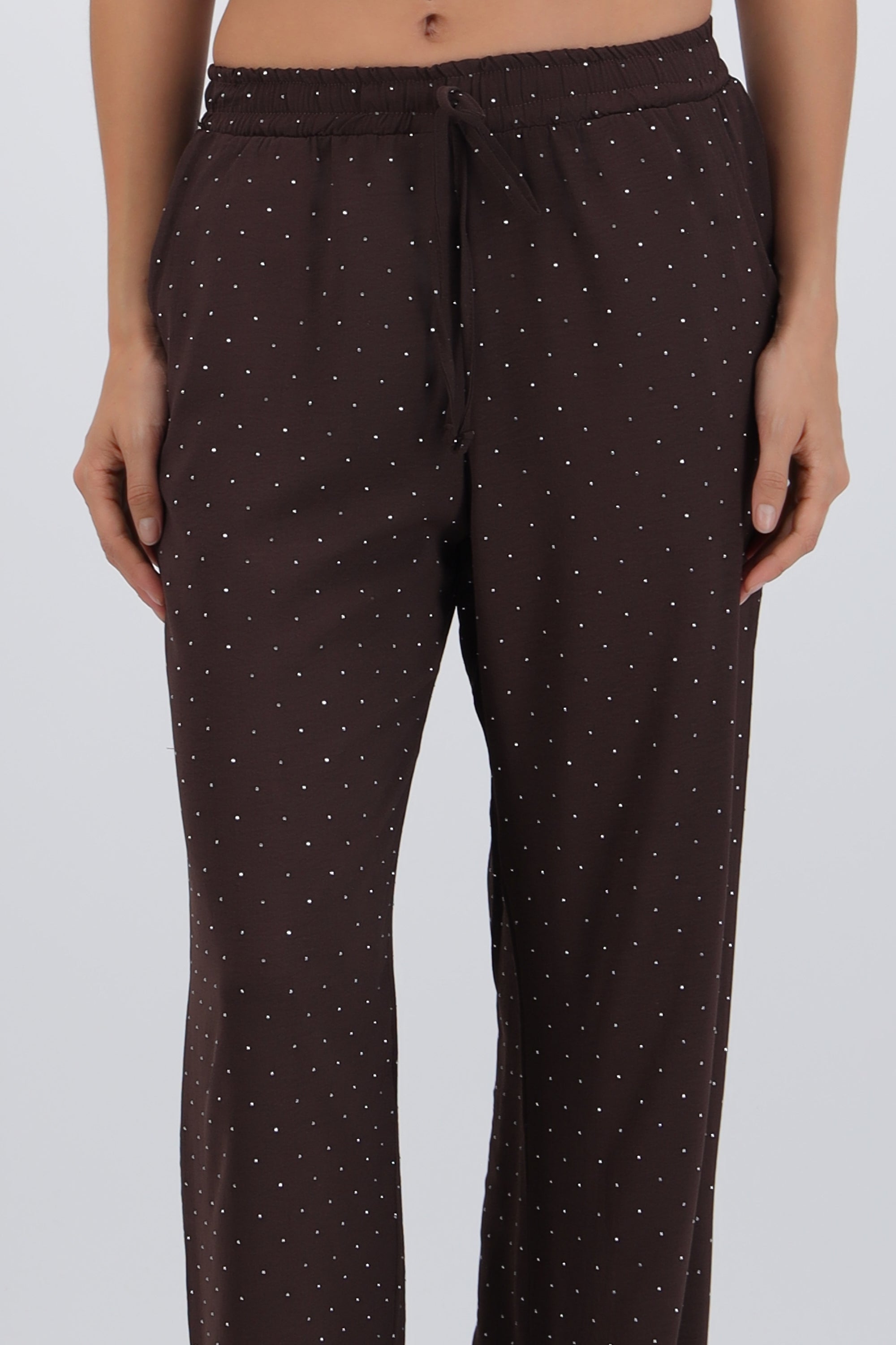 Pantalon ligero detalle brillos
