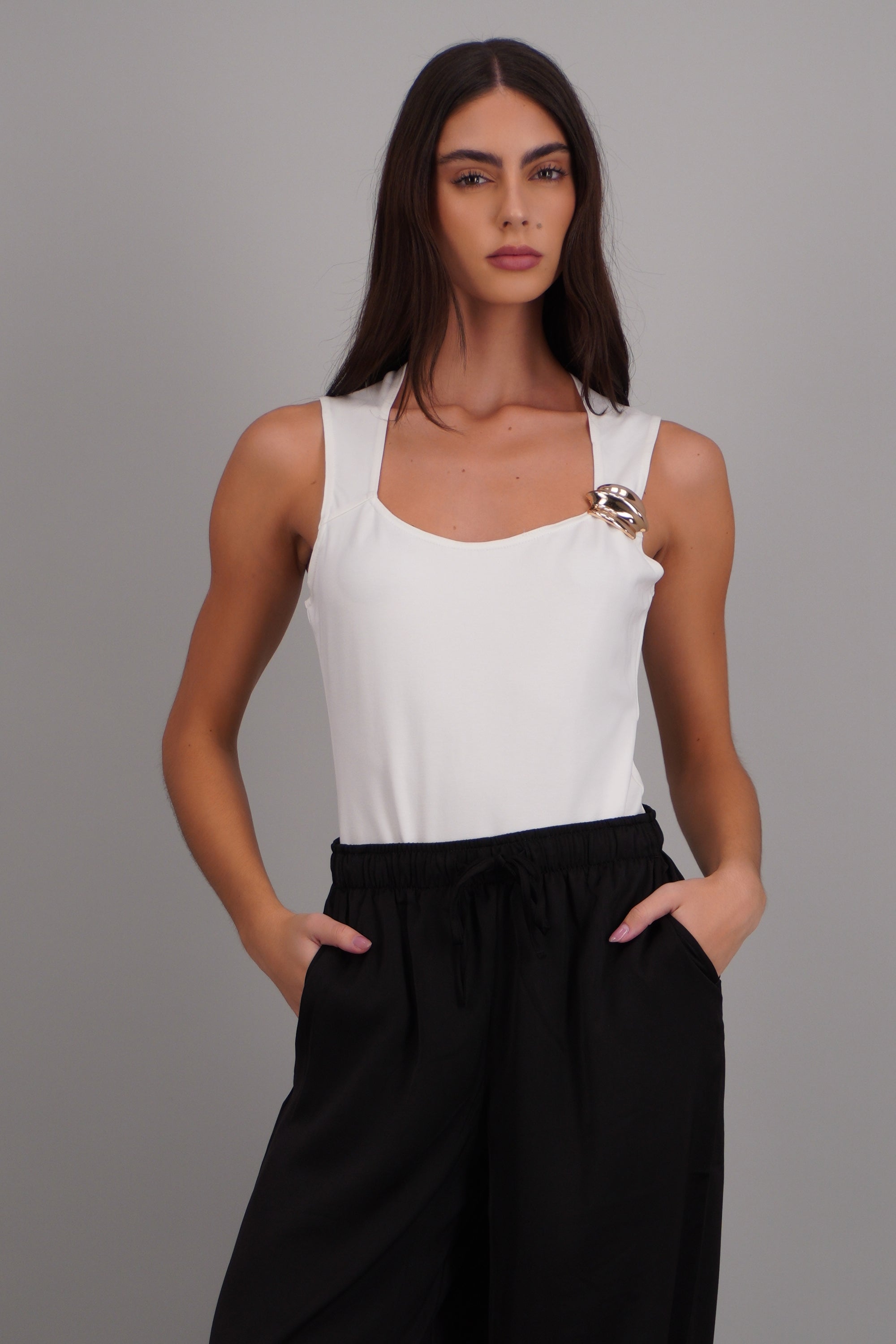 Body tirantes detalle broche BLANCO