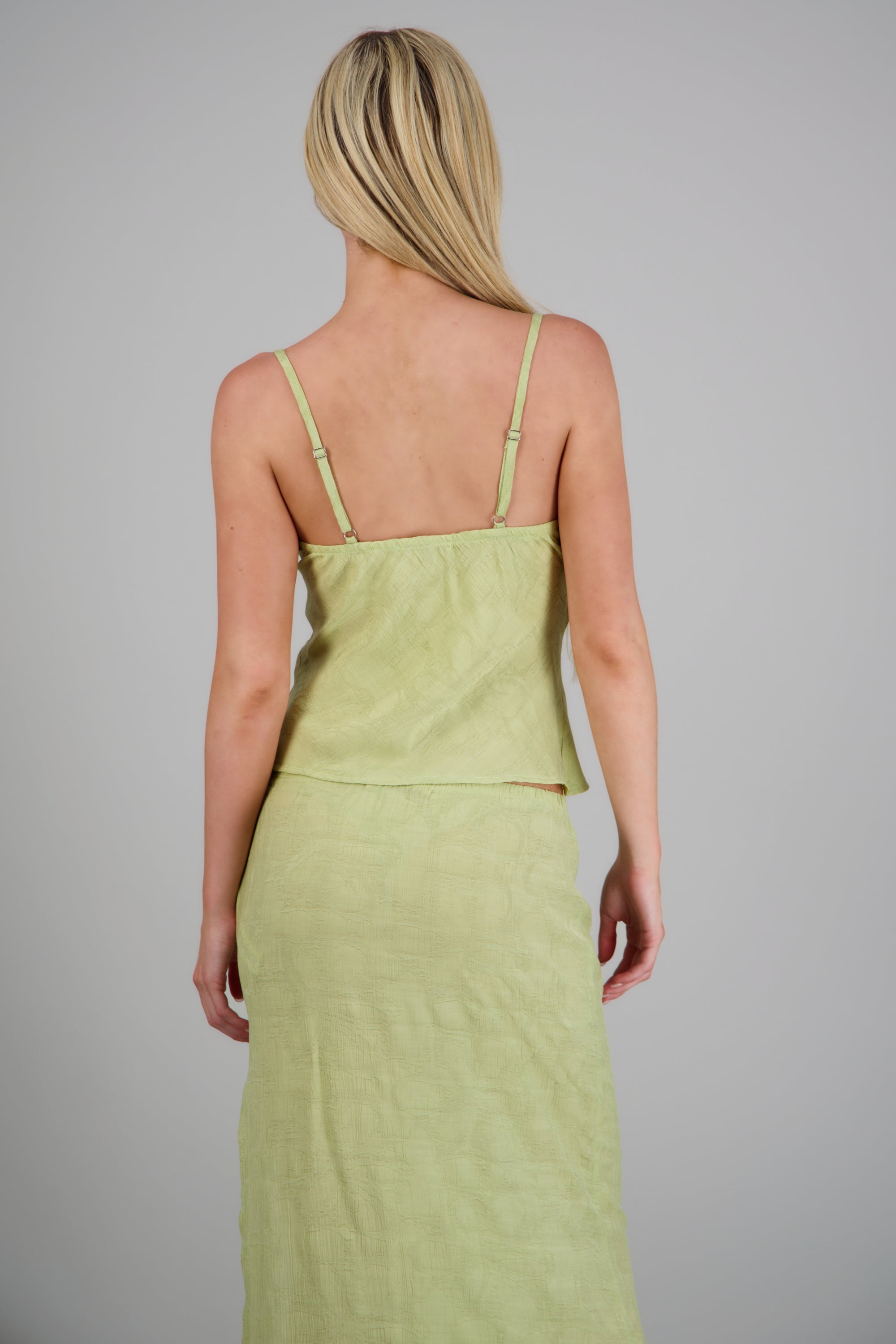 LIGHT GREEN