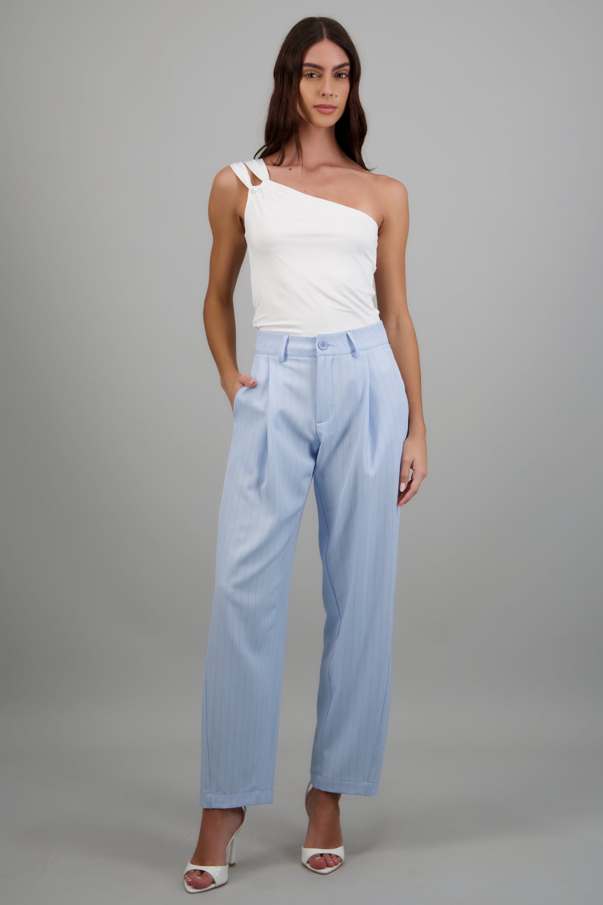Pantalon de rayas con bolsas AZUL PASTEL