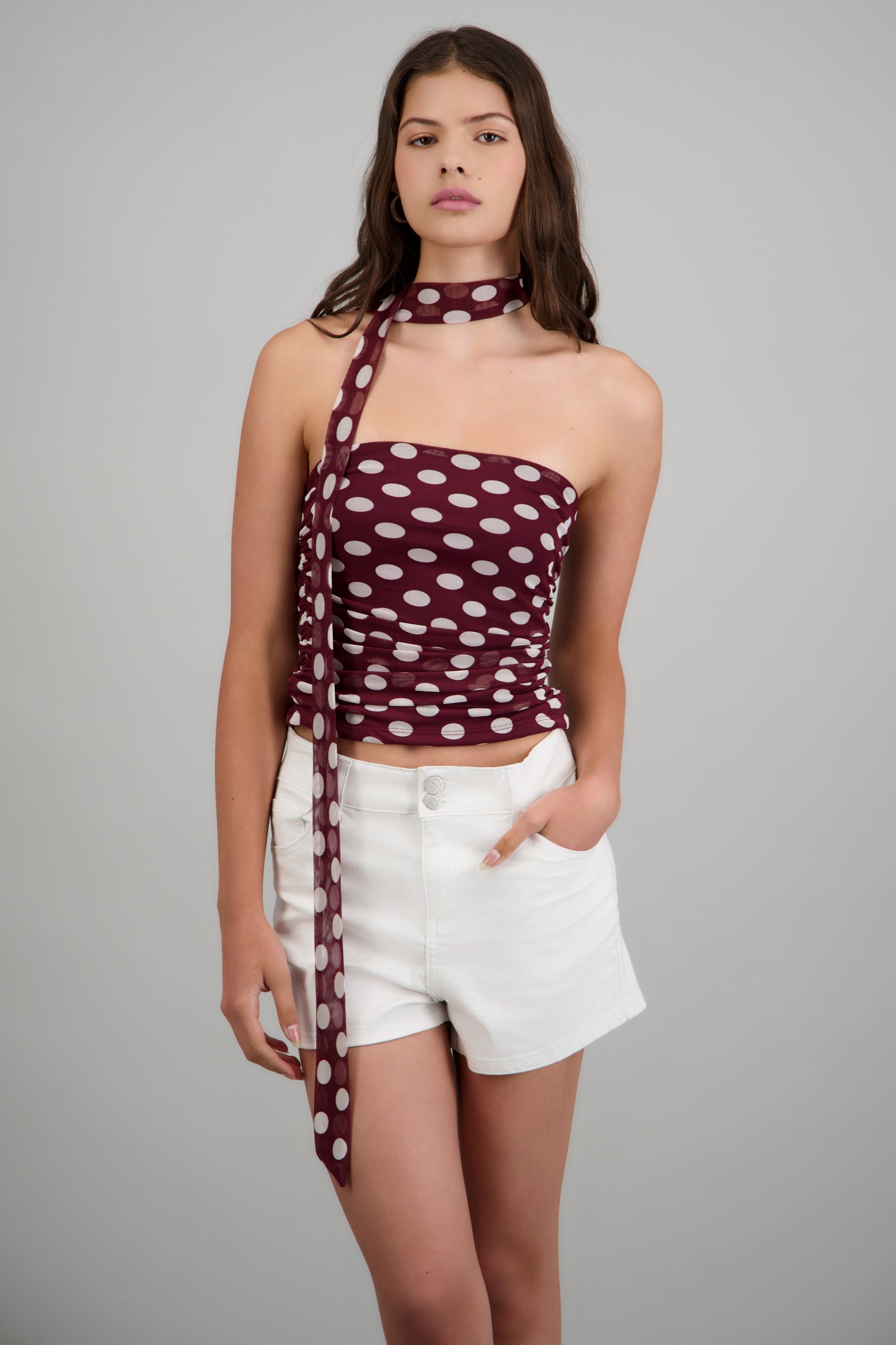 Top strapples drapeado detalle bufanda polka CIRUELA