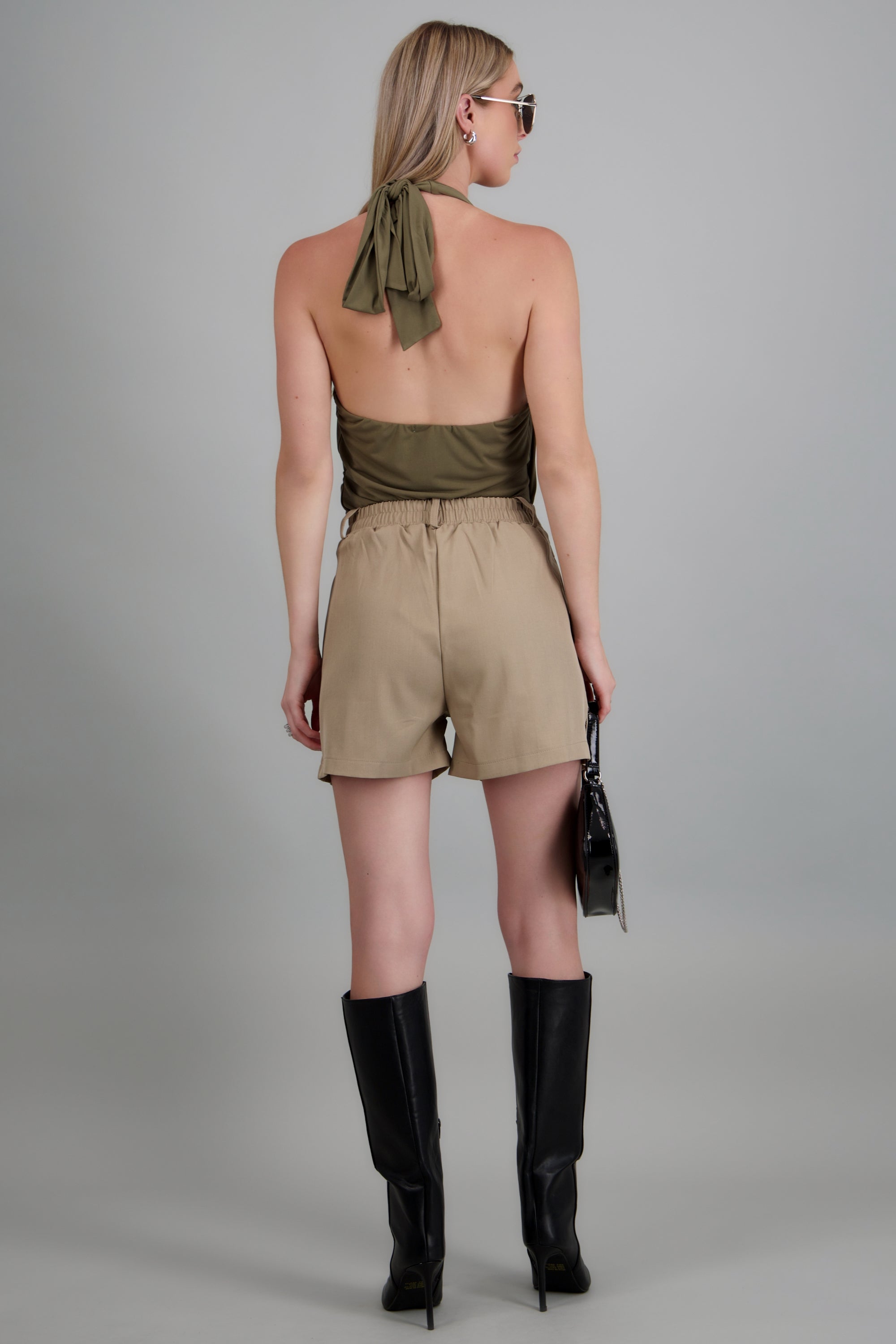 Shorts formales tiro alto GRIS