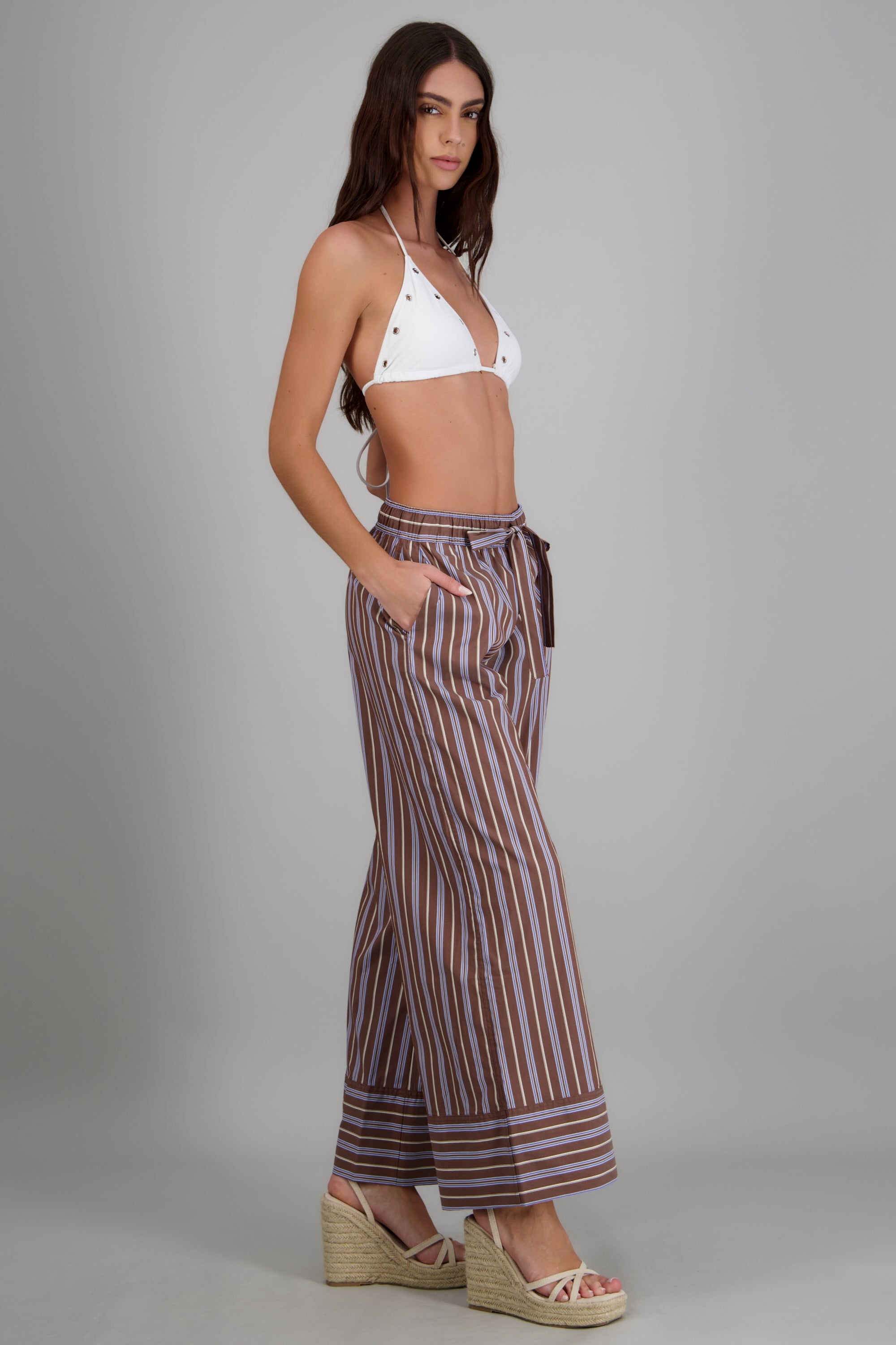 Pantalones lineas resortes CAFE COMBO