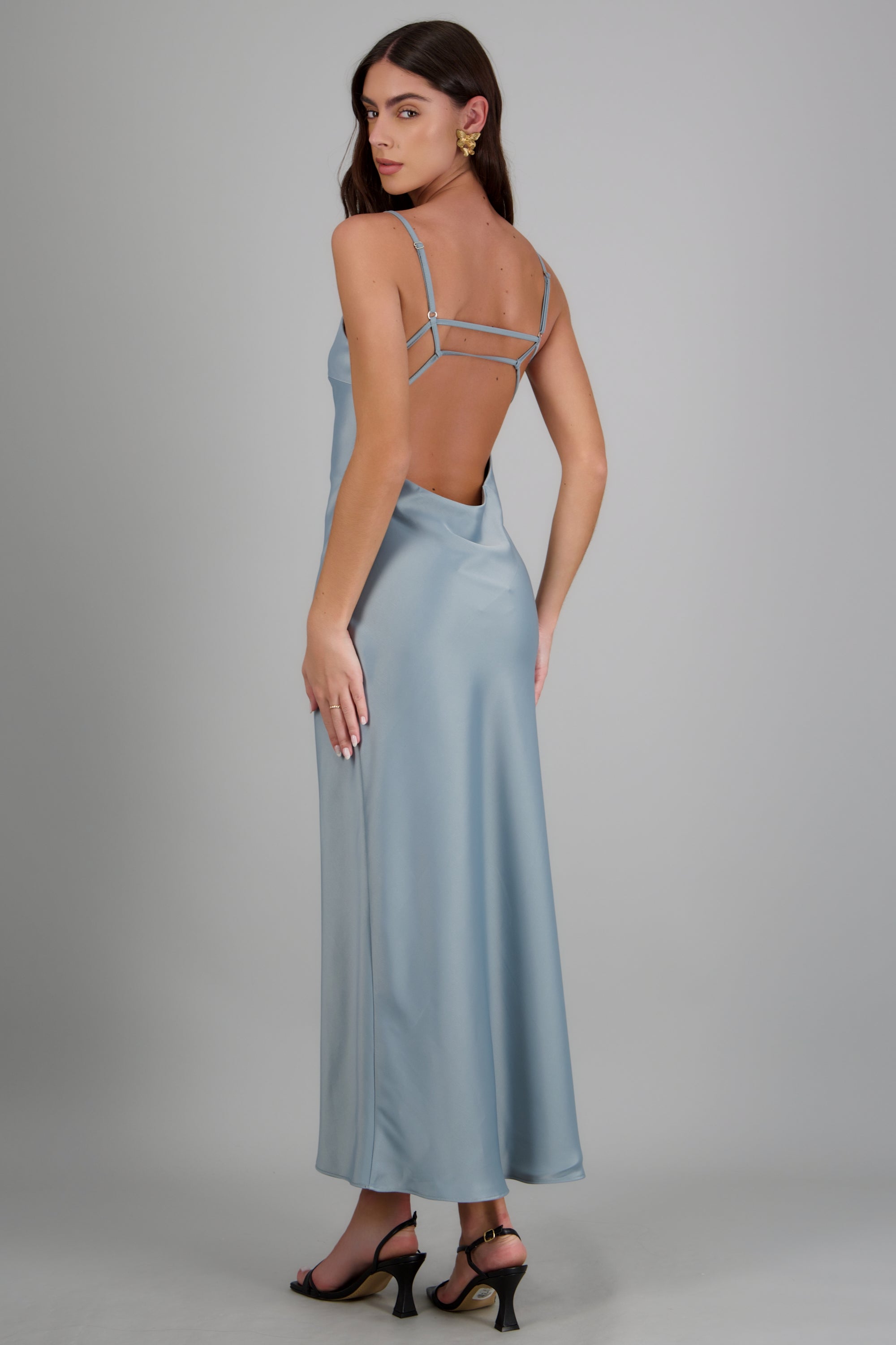 Vestido satinado detalle espalda descubierta AZUL PASTEL