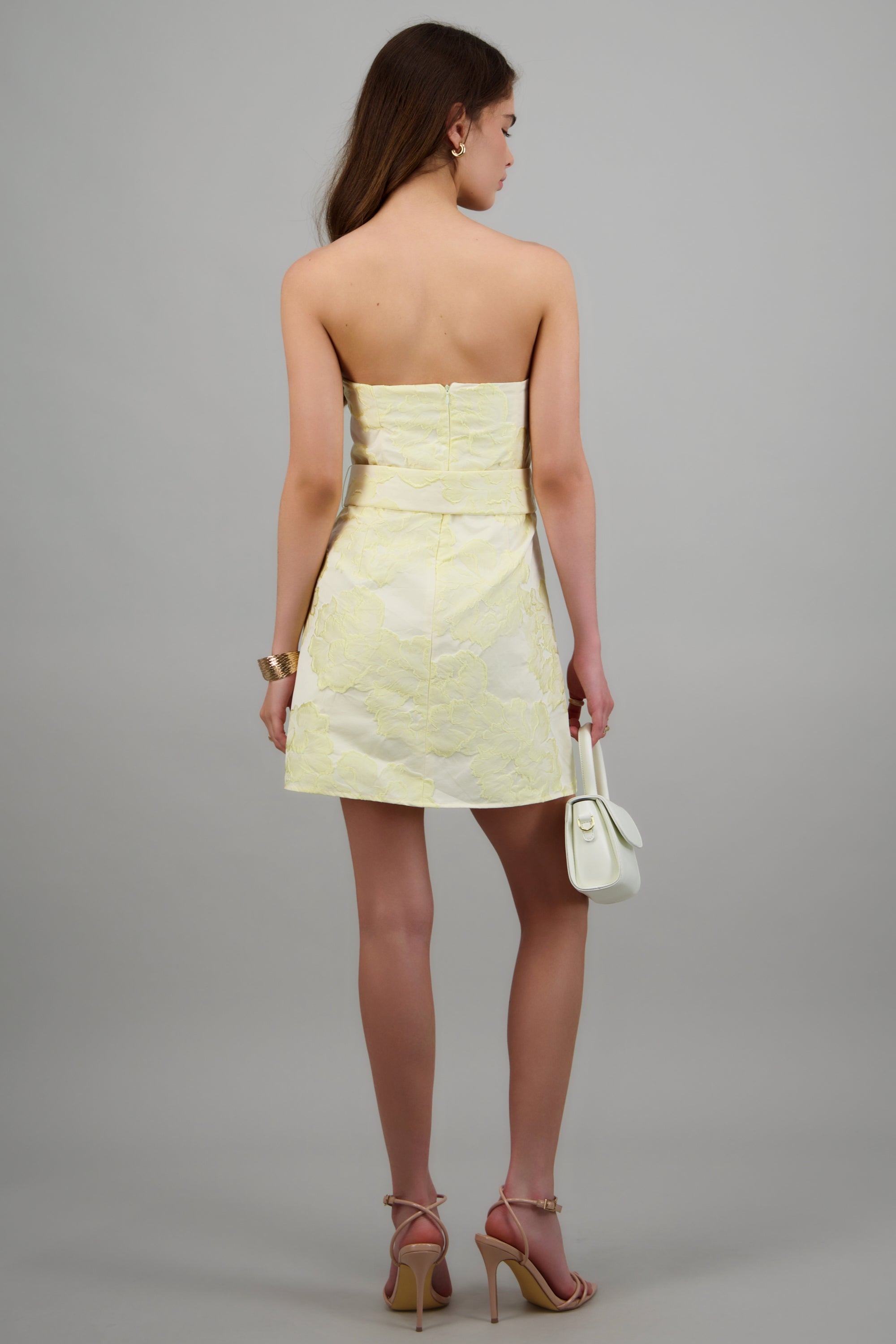 Vestido strapless jacquard detalle cinturon AMARILLO PASTEL