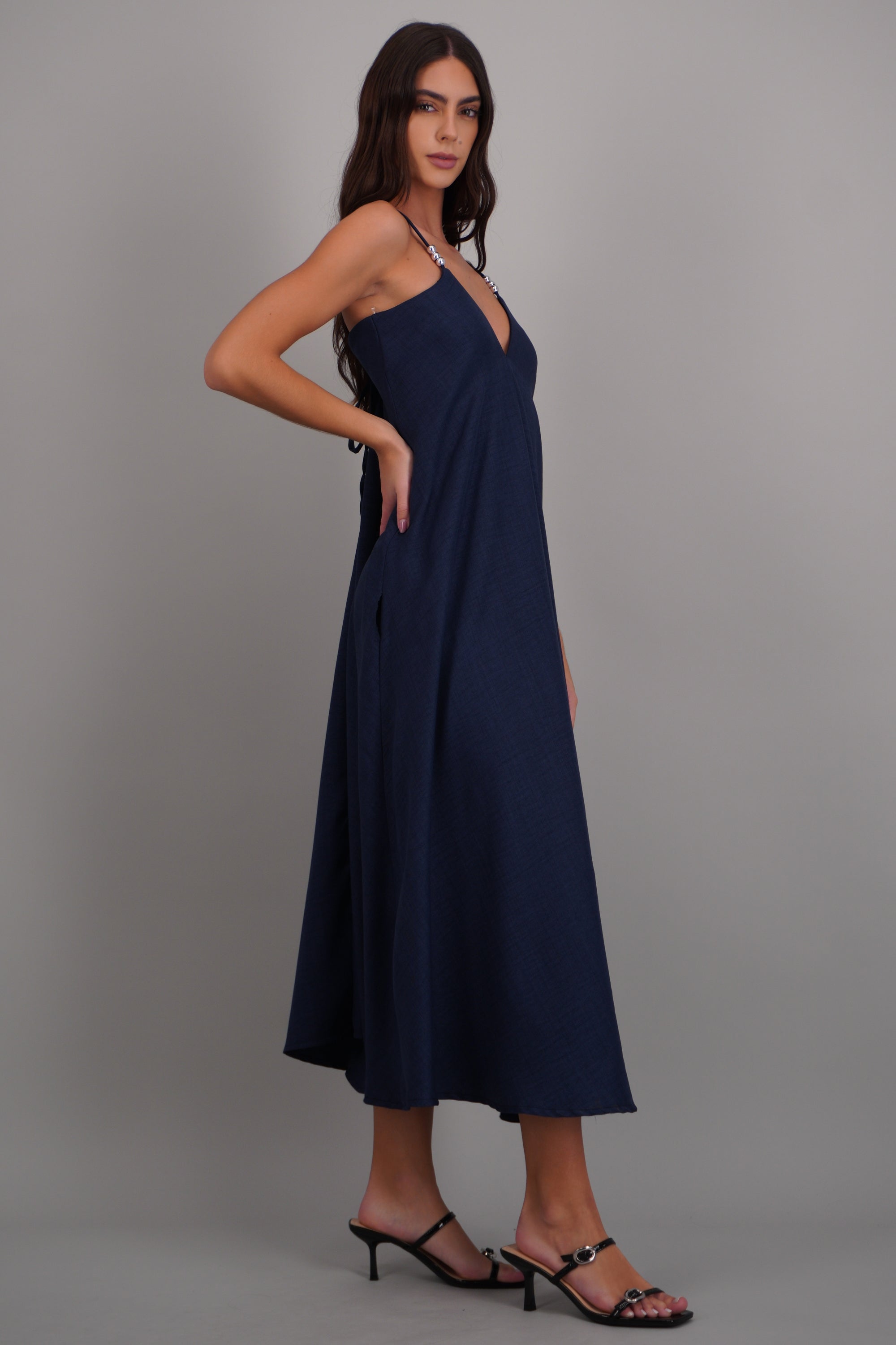 Vestido maxi amplio detalle tirantes MARINO