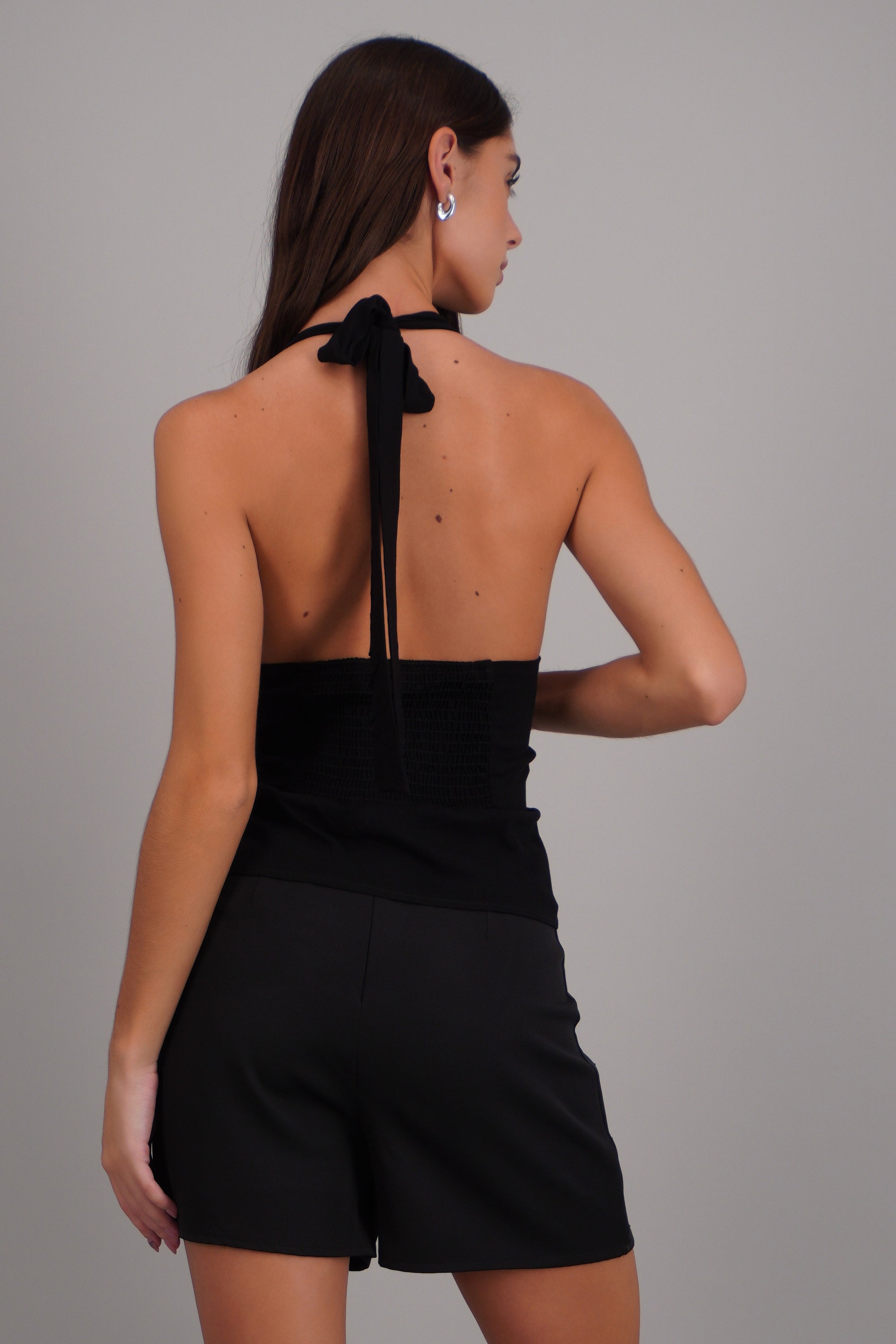 top halter detalle botones NEGRO