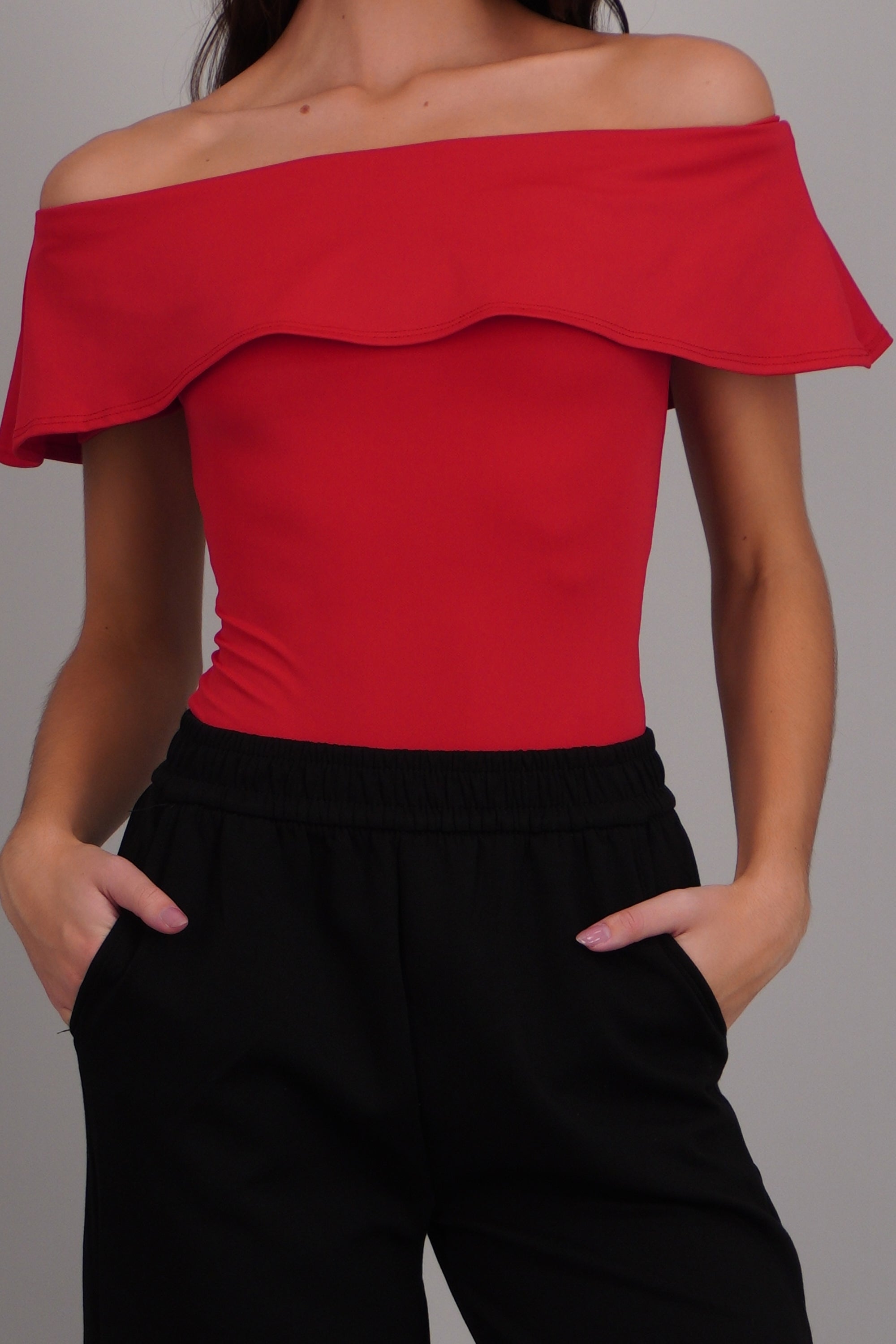 Bodysuit off shoulder detalle olan ROJO