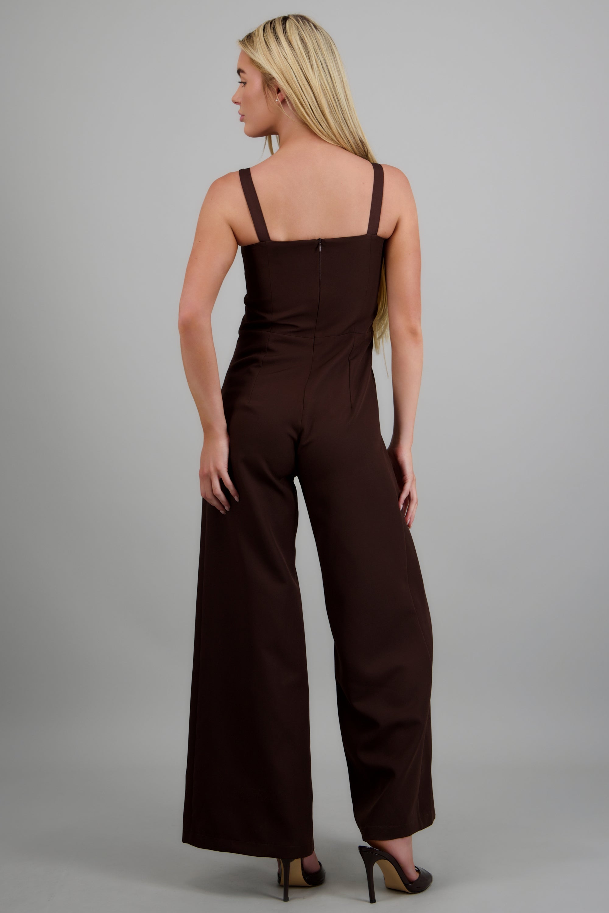 Jumpsuit tirantes detalle accesorio CHOCOLATE